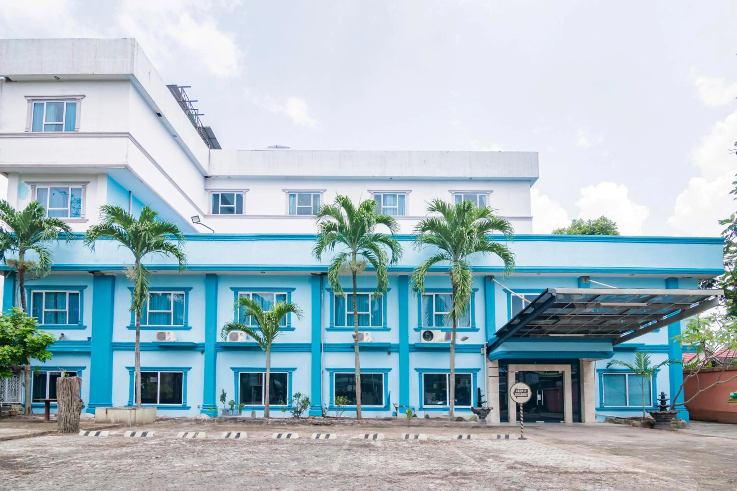 Collection O Senapelan Near Rsud Petala Bumi Formerly De Town Hotel