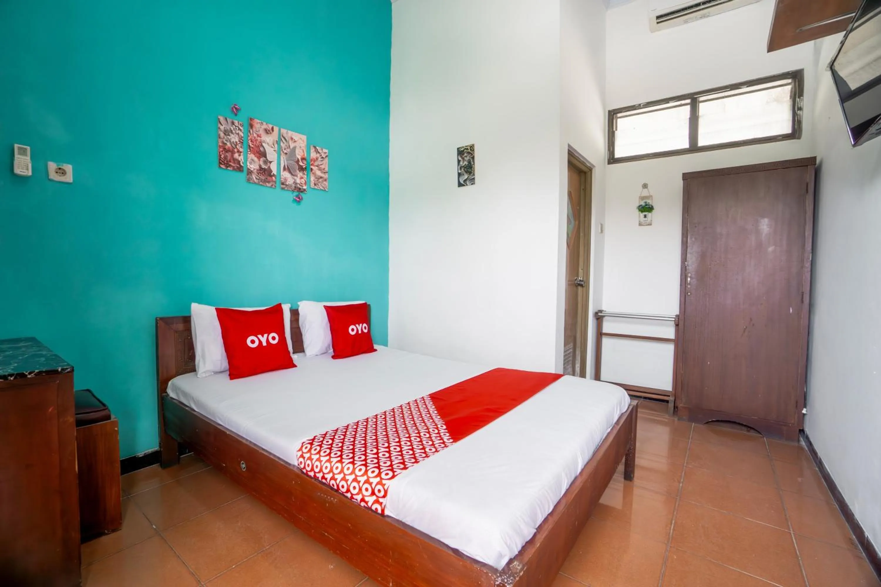 Bedroom, Bed in Hotel O Central Madiun Near Stasiun Kota Madiun