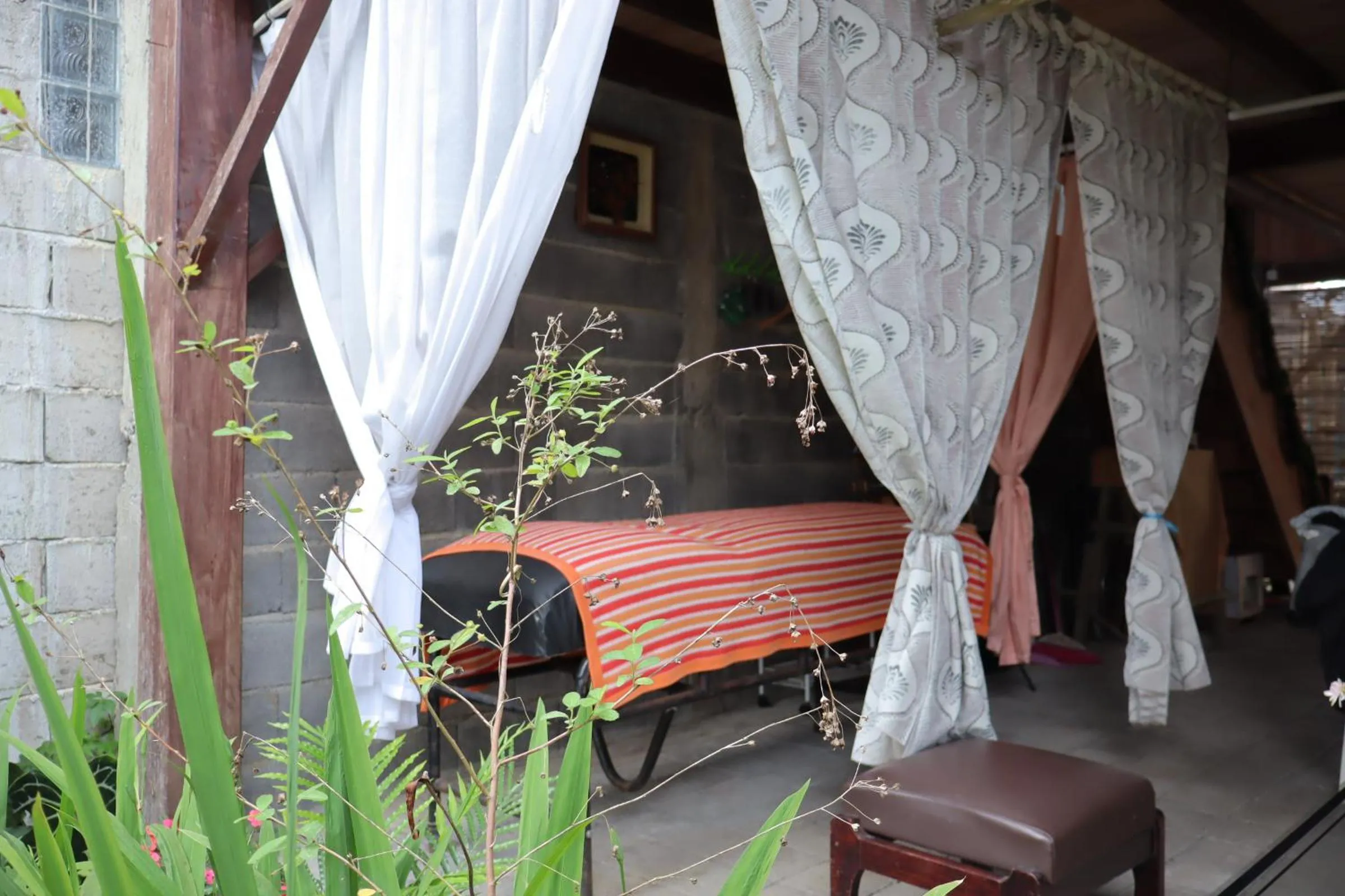 Massage in Chrisma Bed and Breakfast