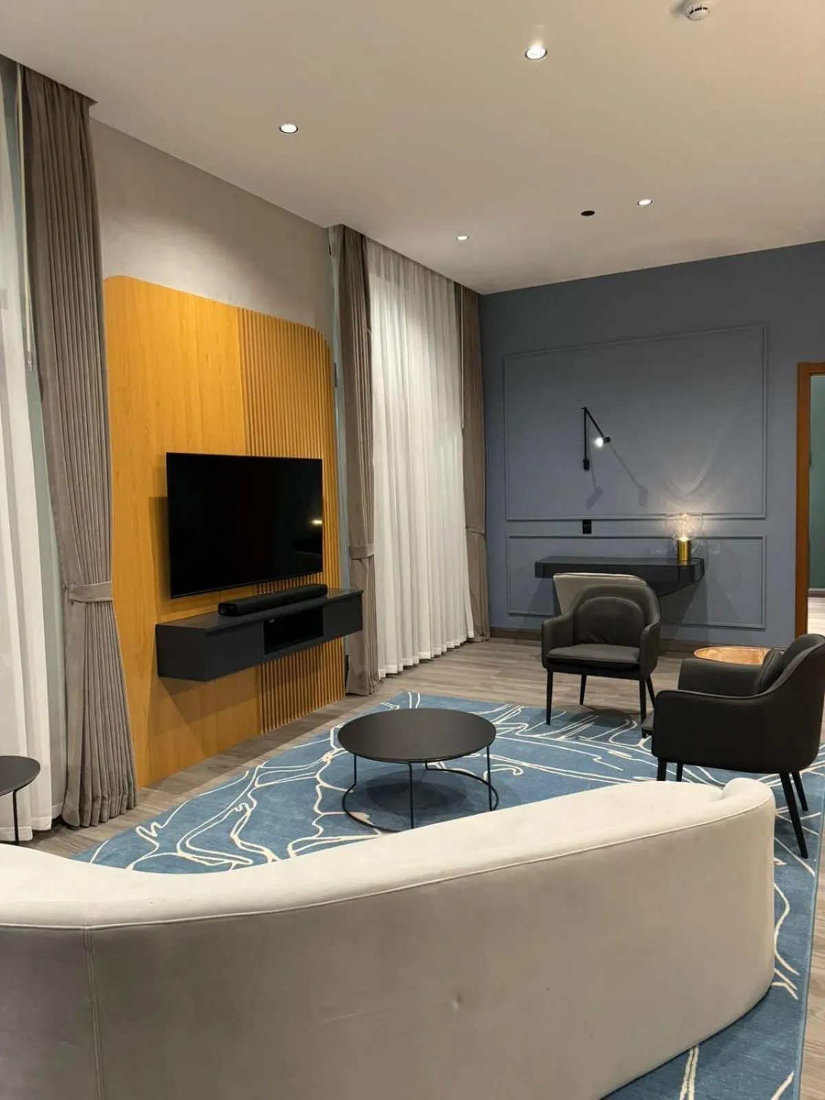 Living room in Aiden by Best Western Georgetown Guyana