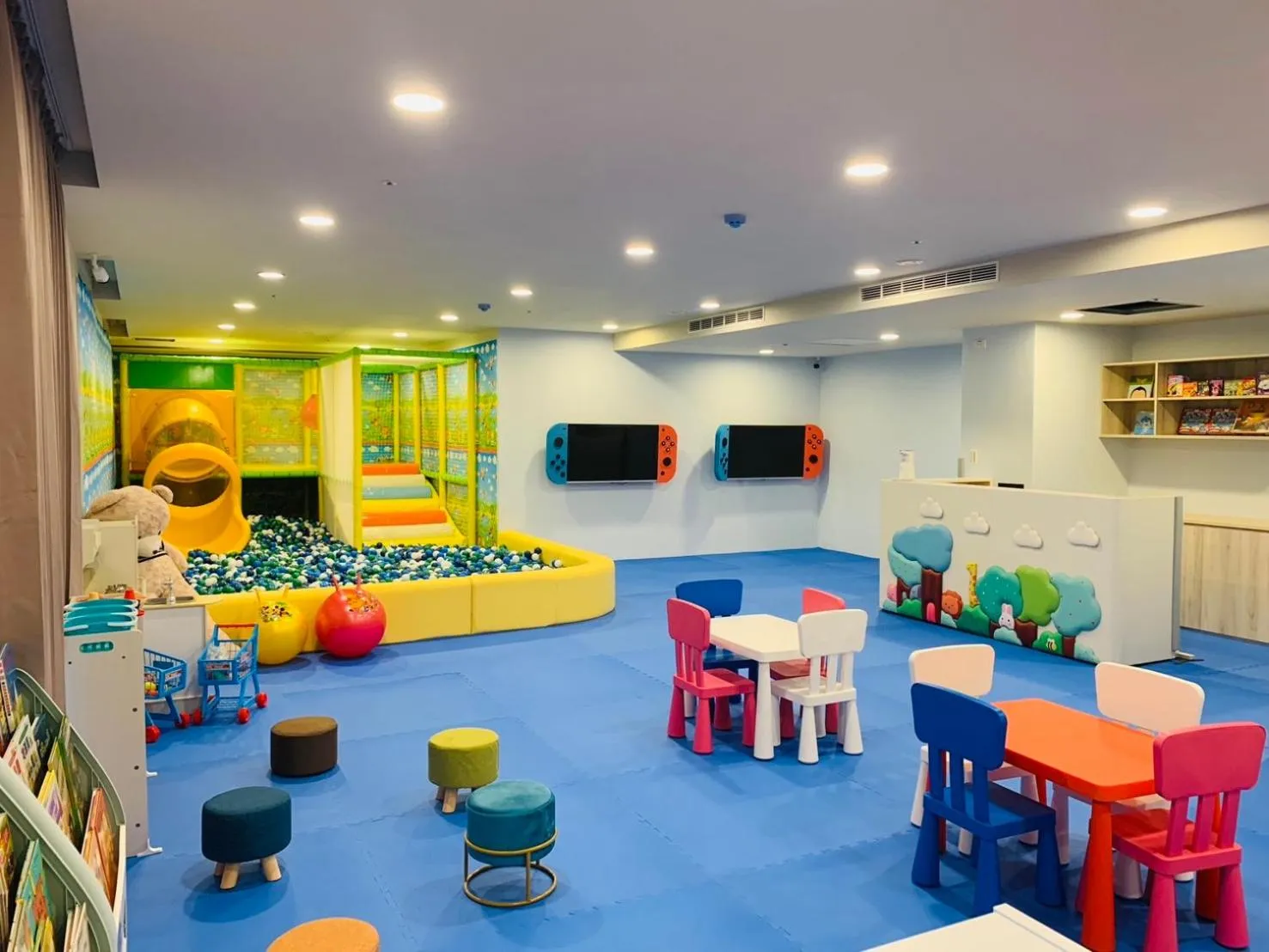 Children play ground in Floramos Hotel