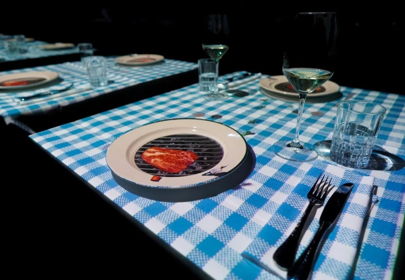 Restaurant/places to eat in Lumière Hotel Pool & SPA