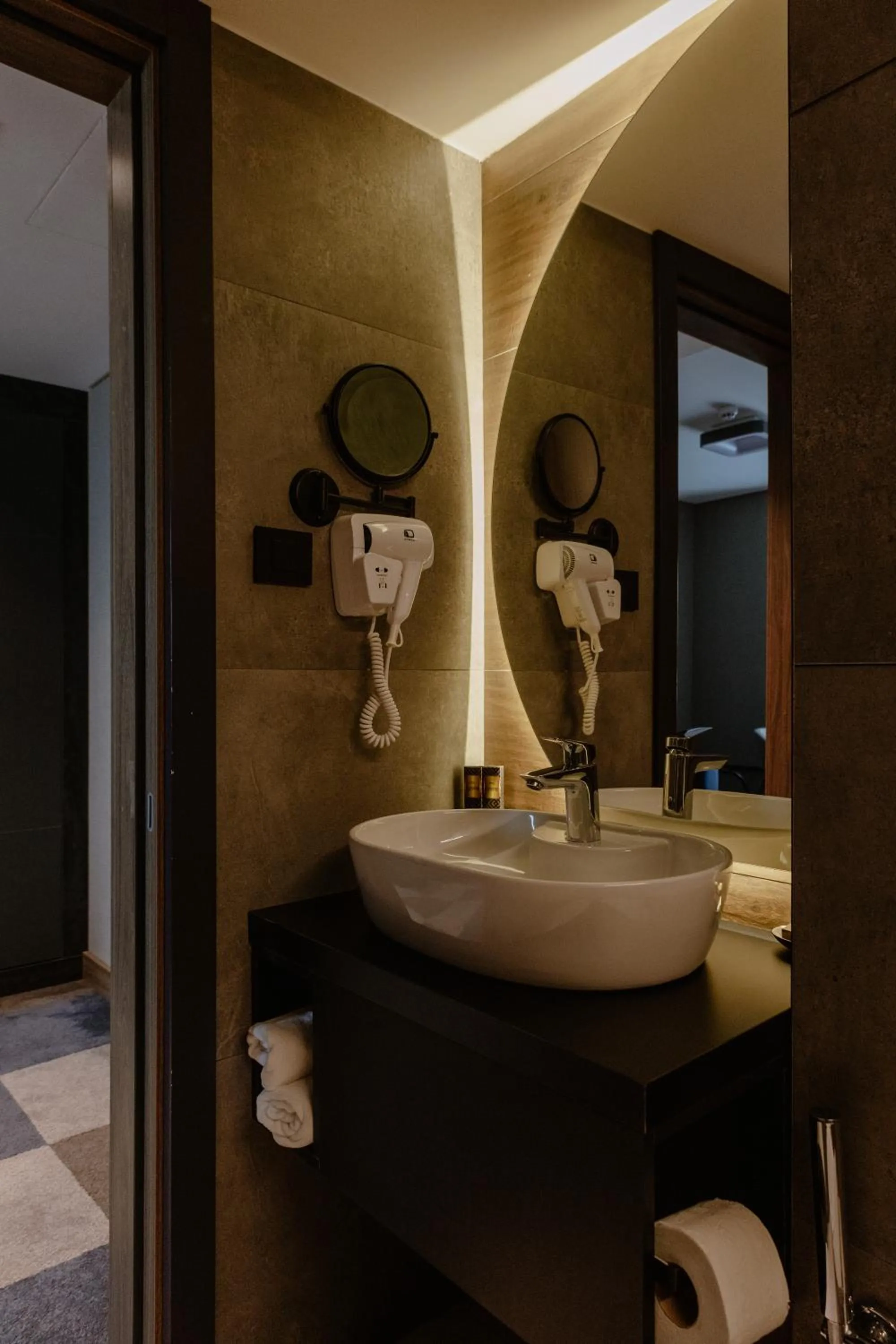 Bathroom in Lumière Hotel Pool & SPA