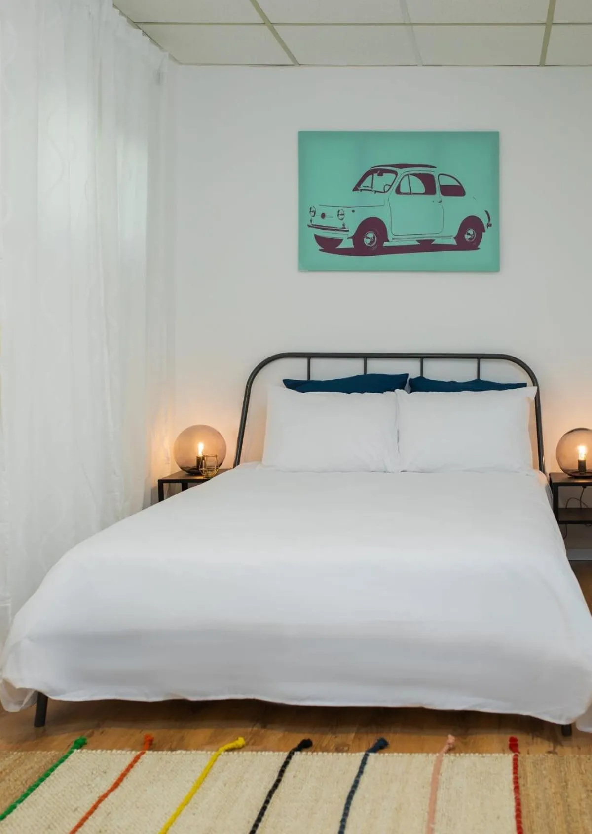 Colorful Apartment by the Beach