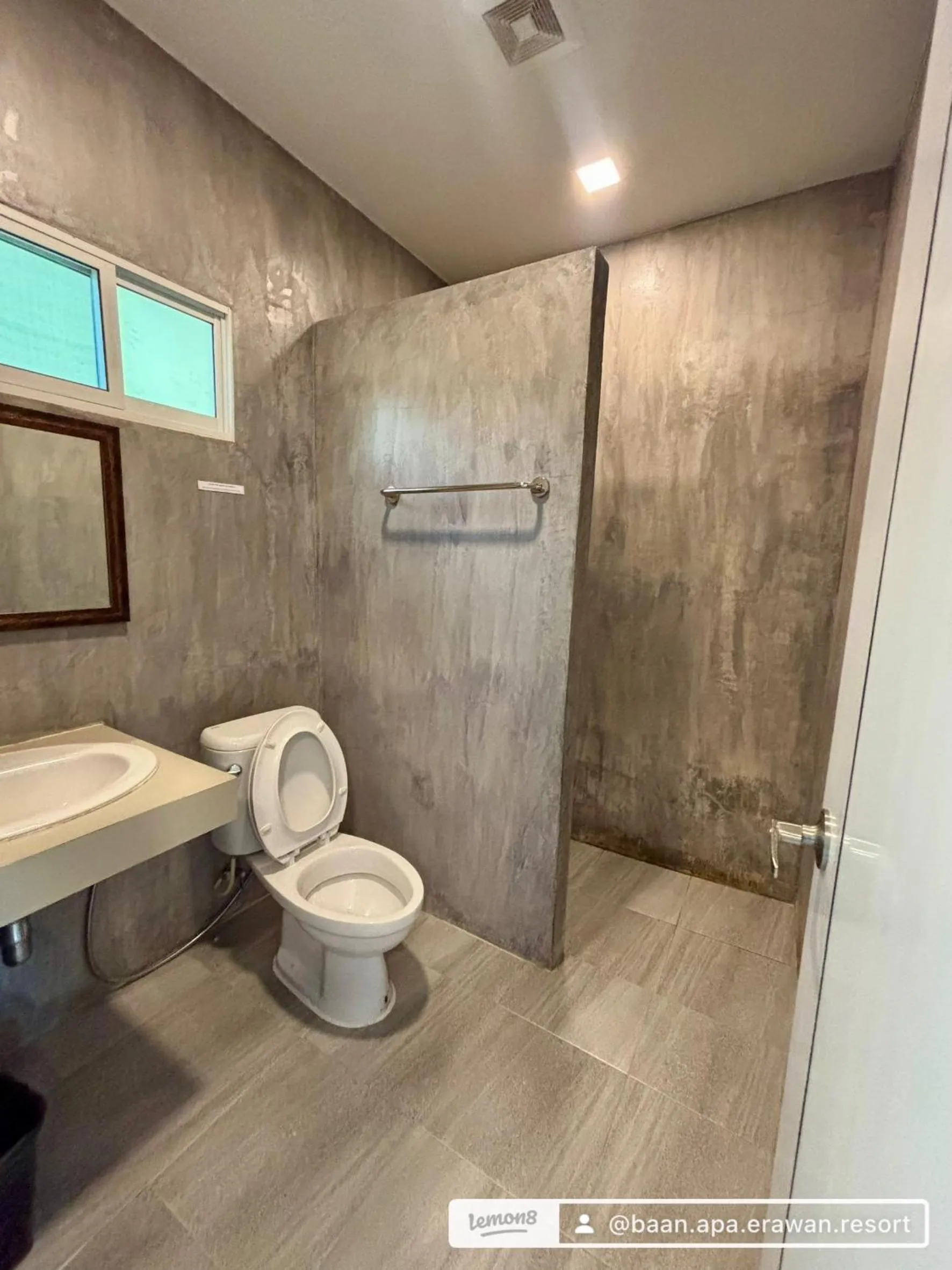 Bathroom in BAAN APA ERAWAN Resort