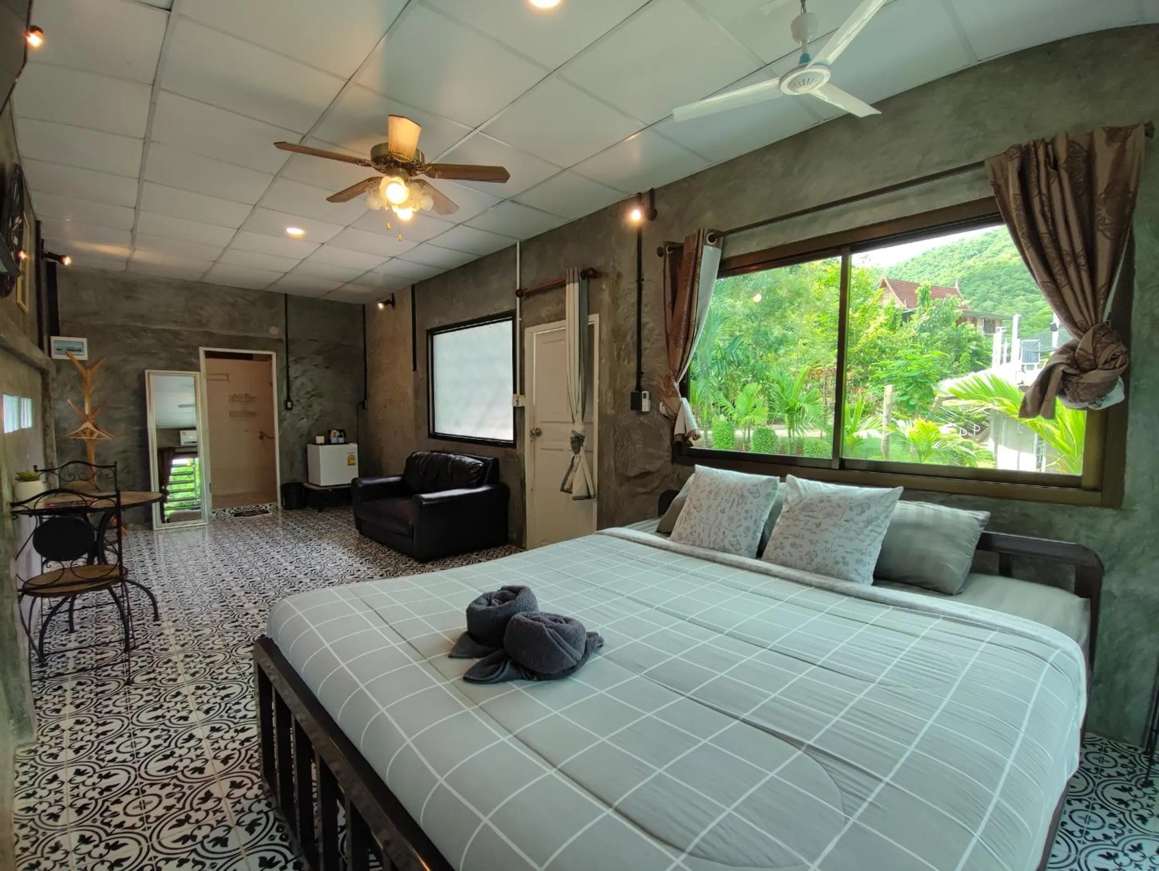 Bedroom in BAAN APA ERAWAN Resort