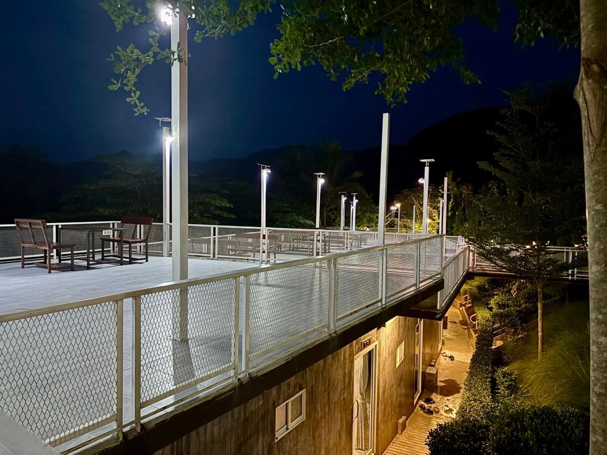 Balcony/Terrace in BAAN APA ERAWAN Resort