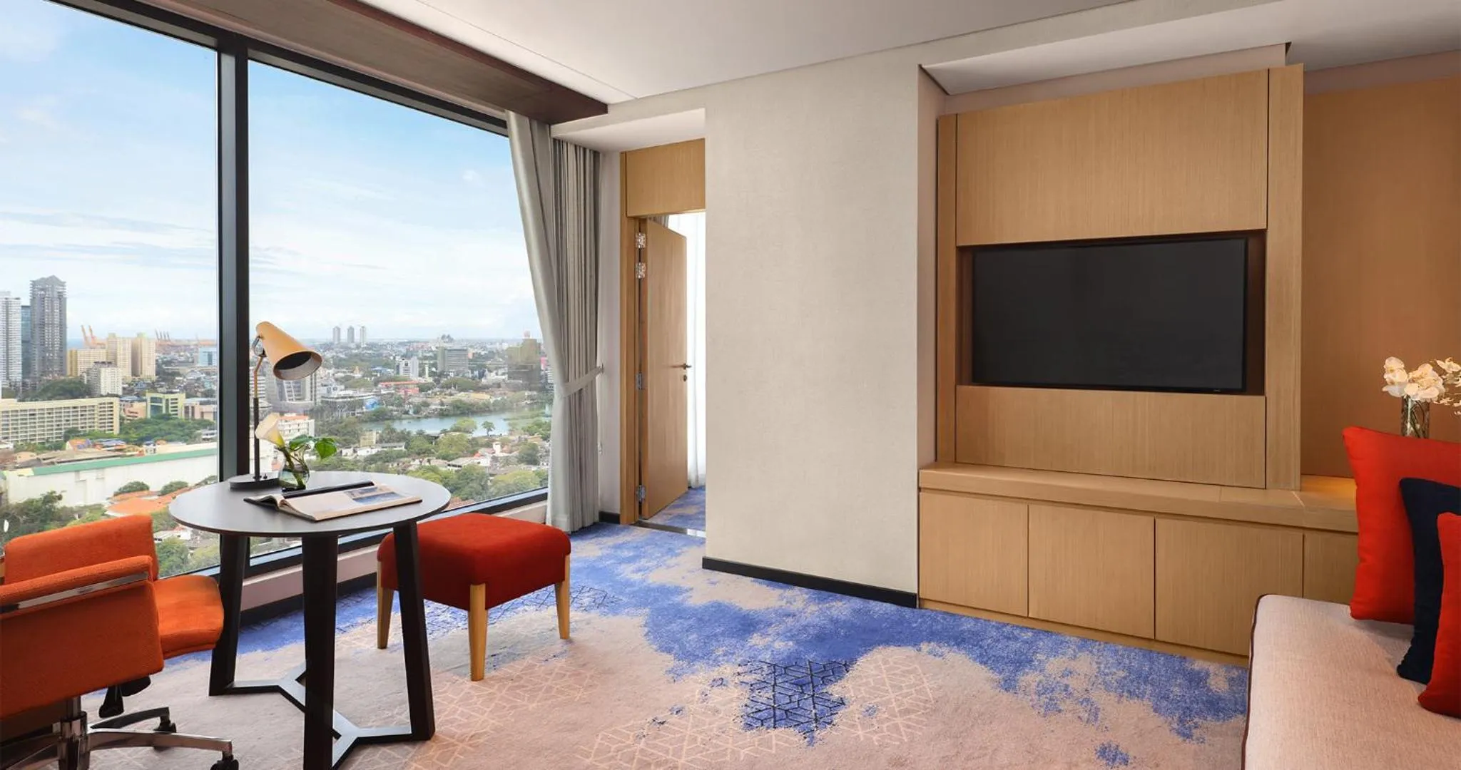 TV and multimedia in Amari Colombo, Sri Lanka