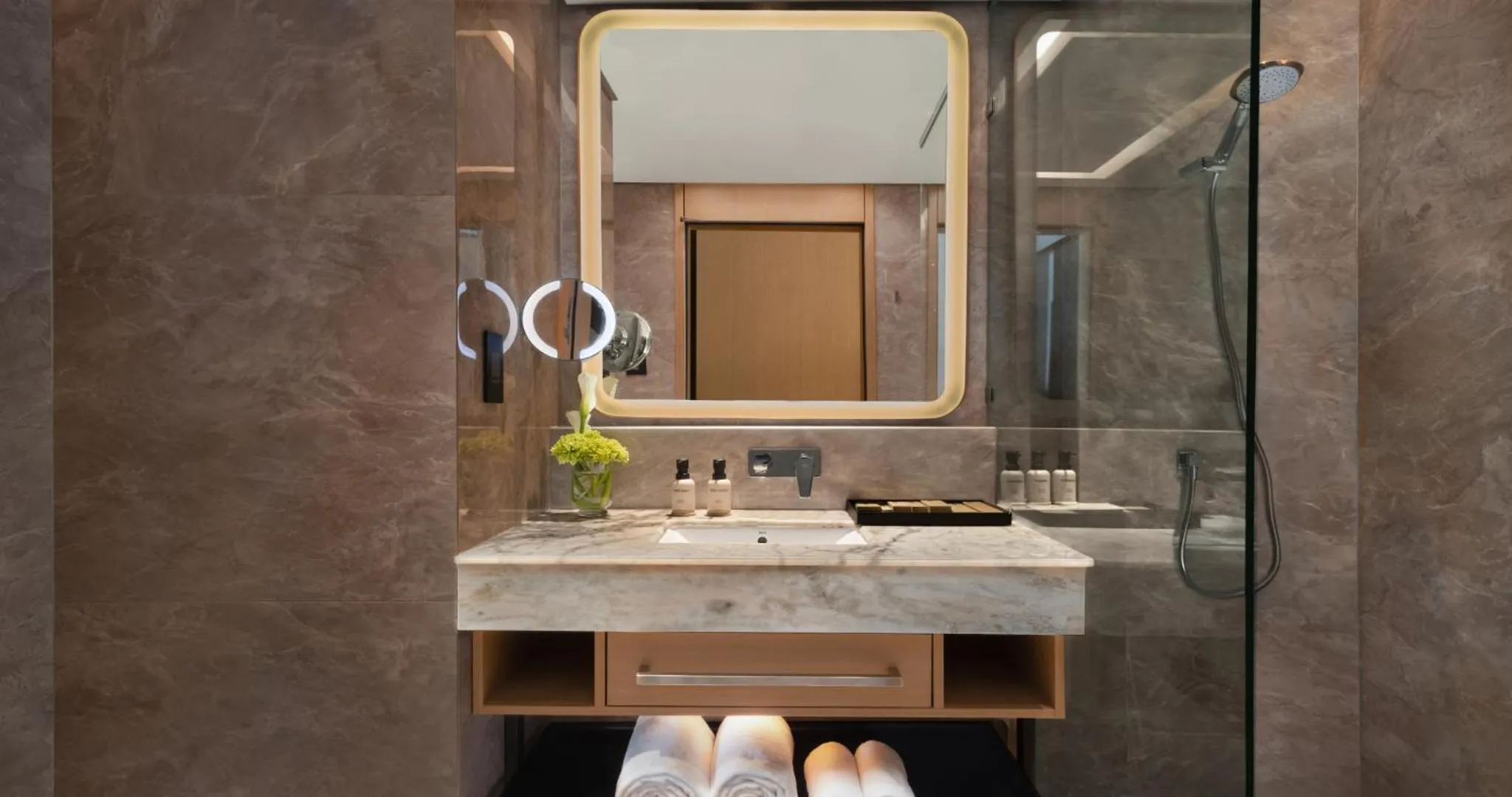 Bathroom in Amari Colombo, Sri Lanka