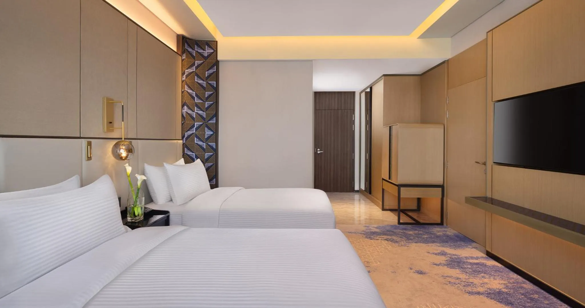 Bed in Amari Colombo, Sri Lanka