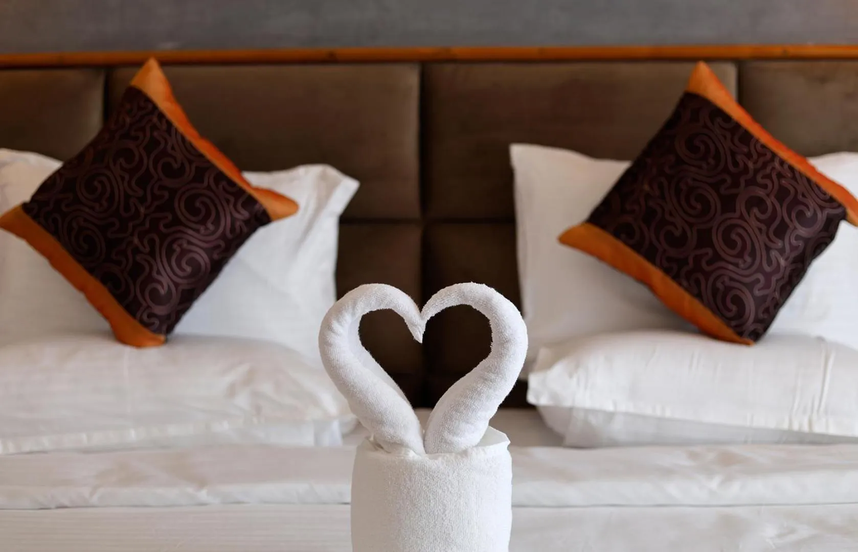 Property building, Bed in SandalMist Resort and Spa