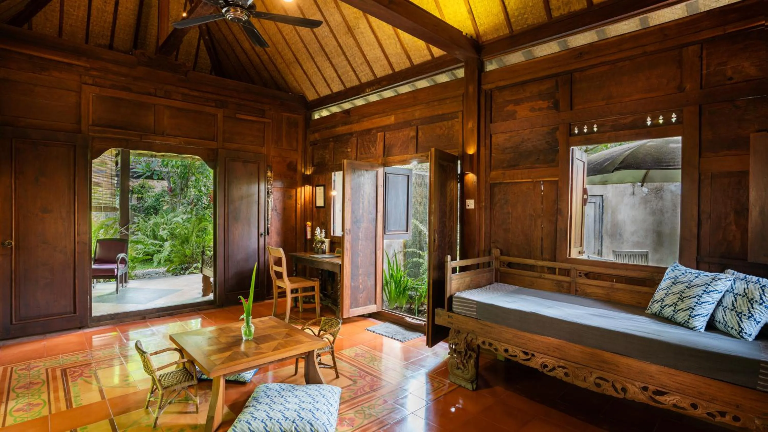 Property building in Yabbiekayu