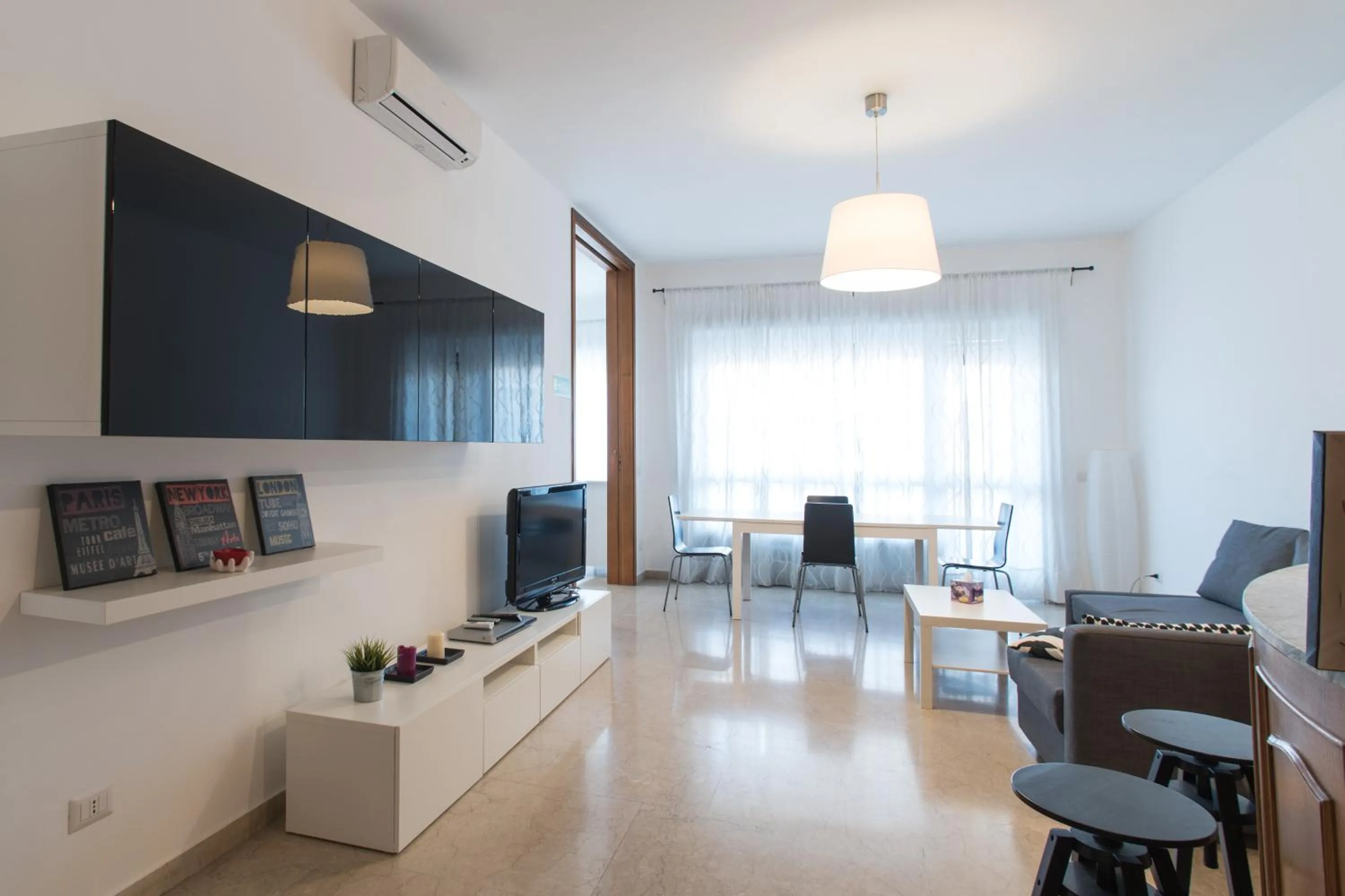 Living room in House in the City