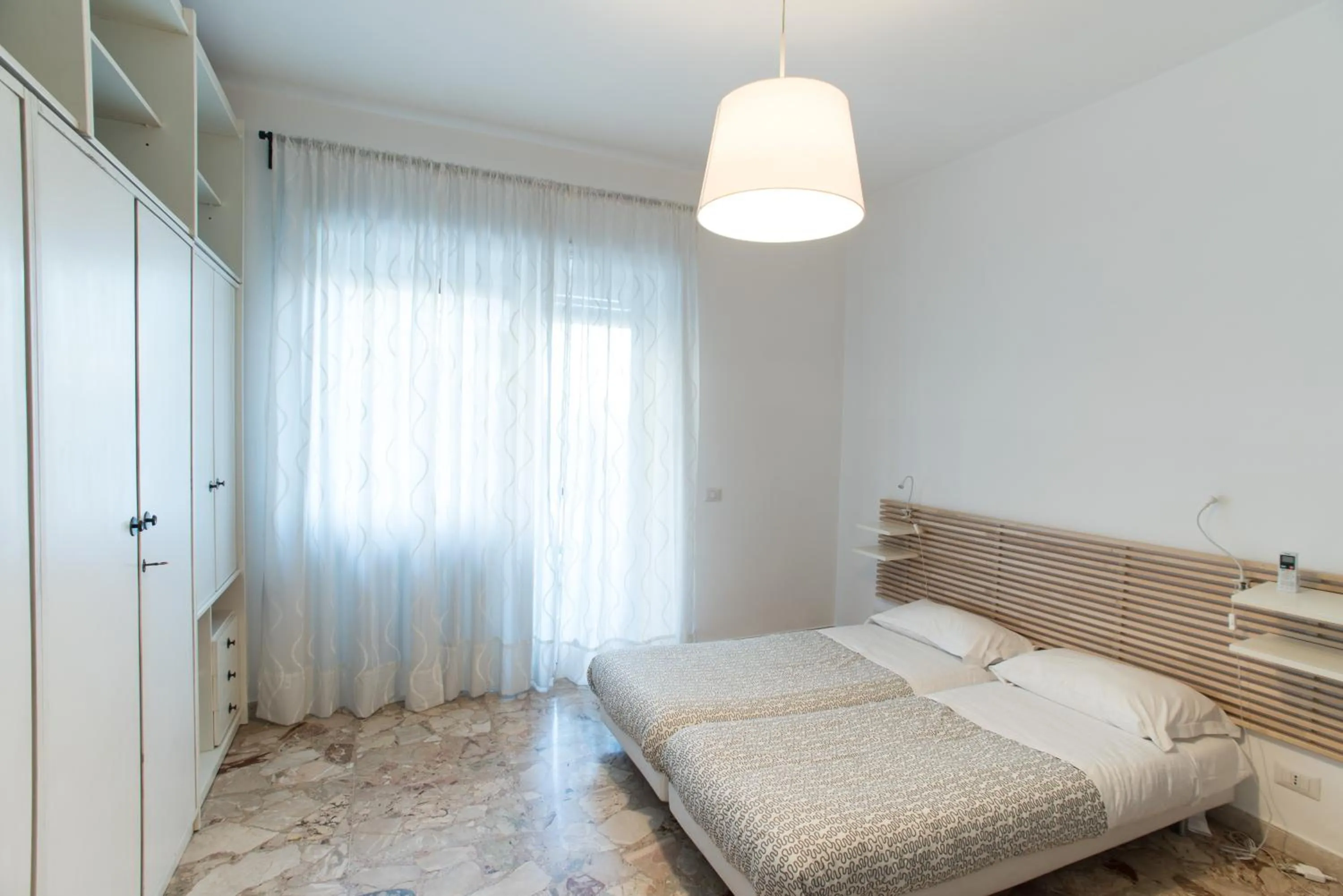 Bedroom, Bed in House in the City