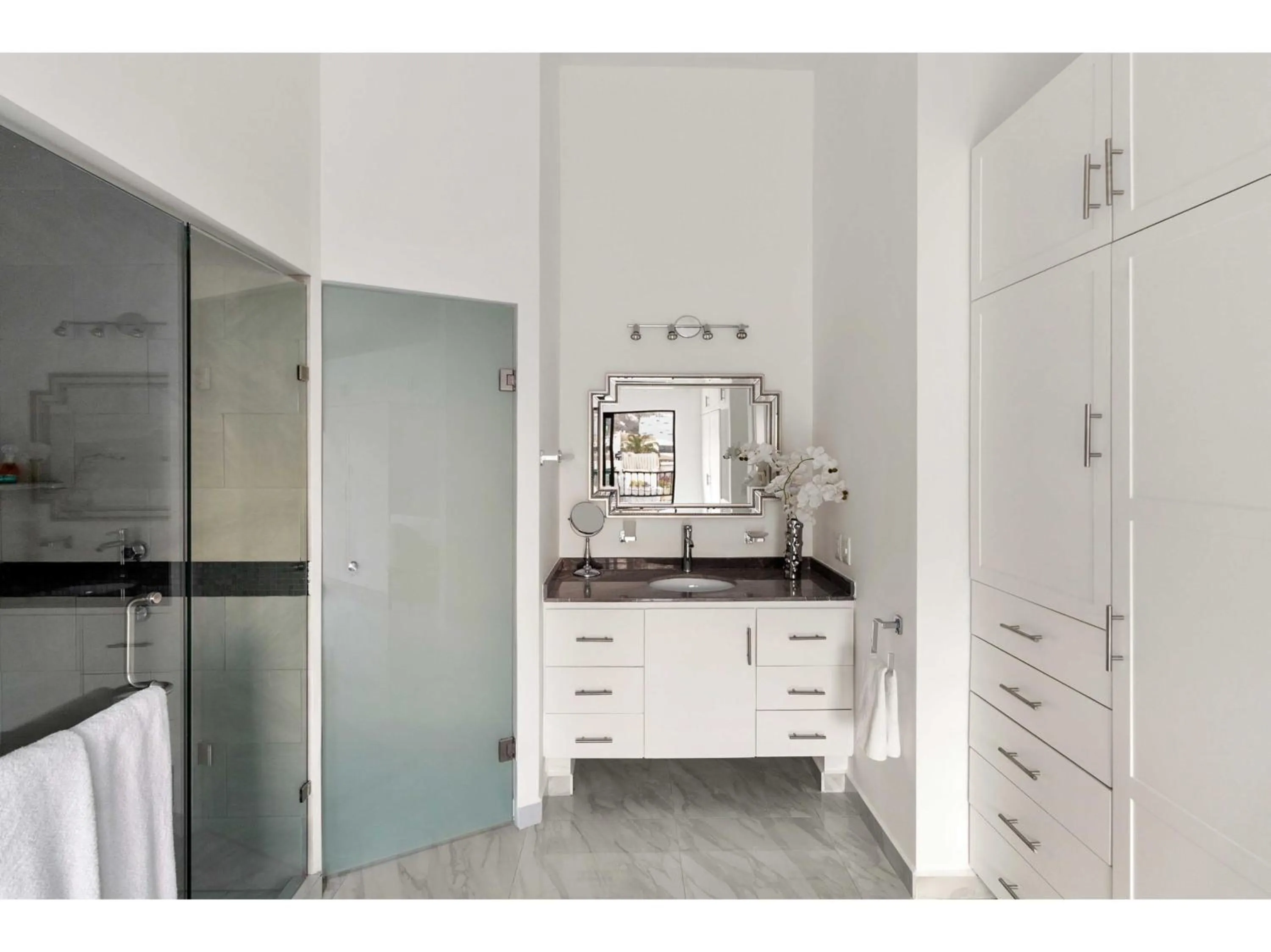 Bathroom in Collection O Morgan City Center, Los Cabos