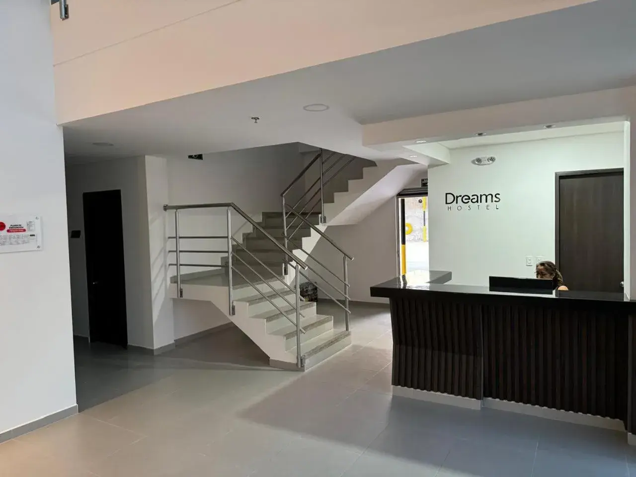 Double Room with Private Bathroom - single occupancy in Dreams hostel Double Room with Private Bathroom - single occupancy in Dreams hostel