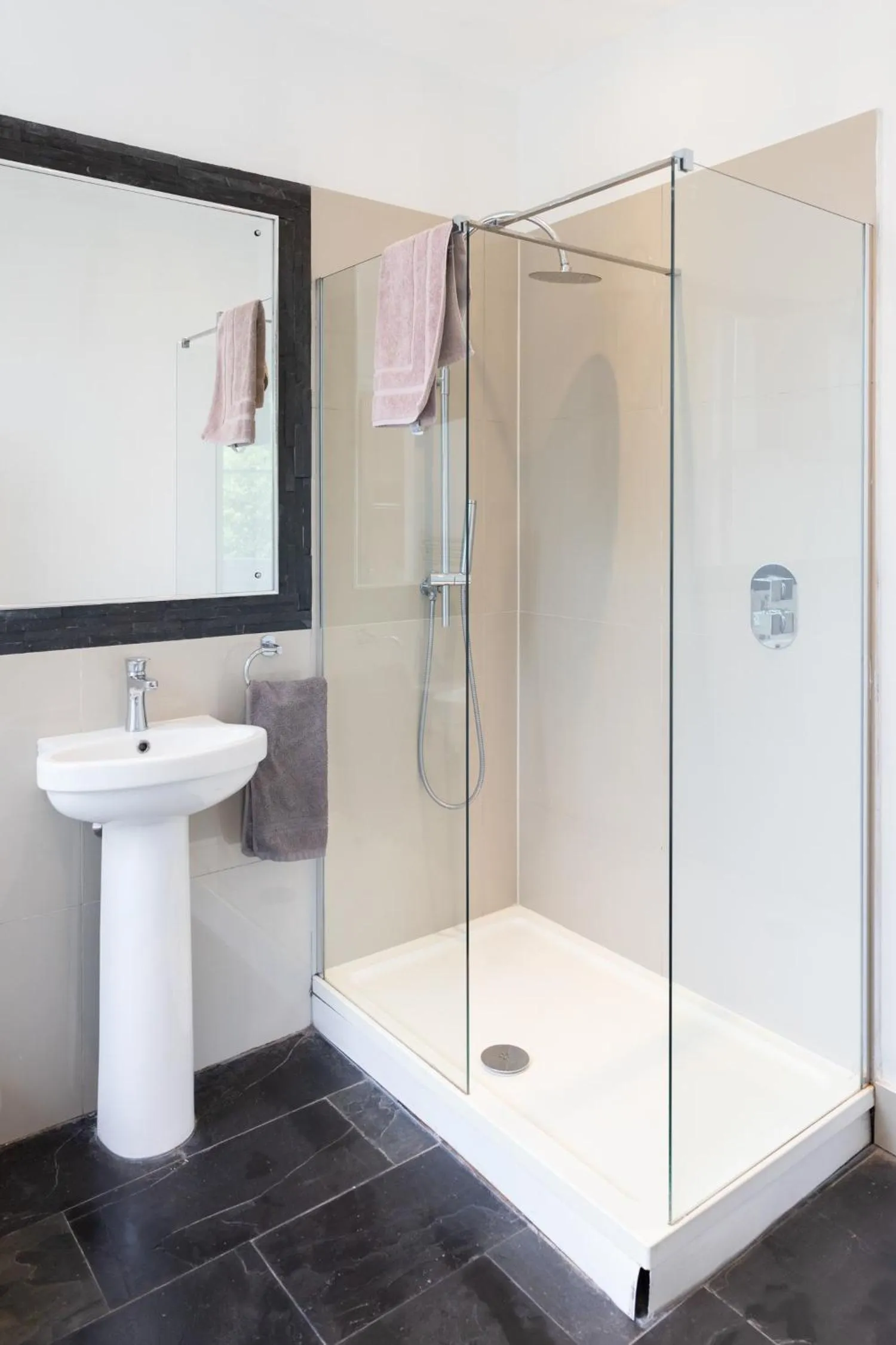 Shower in EBS London Stay