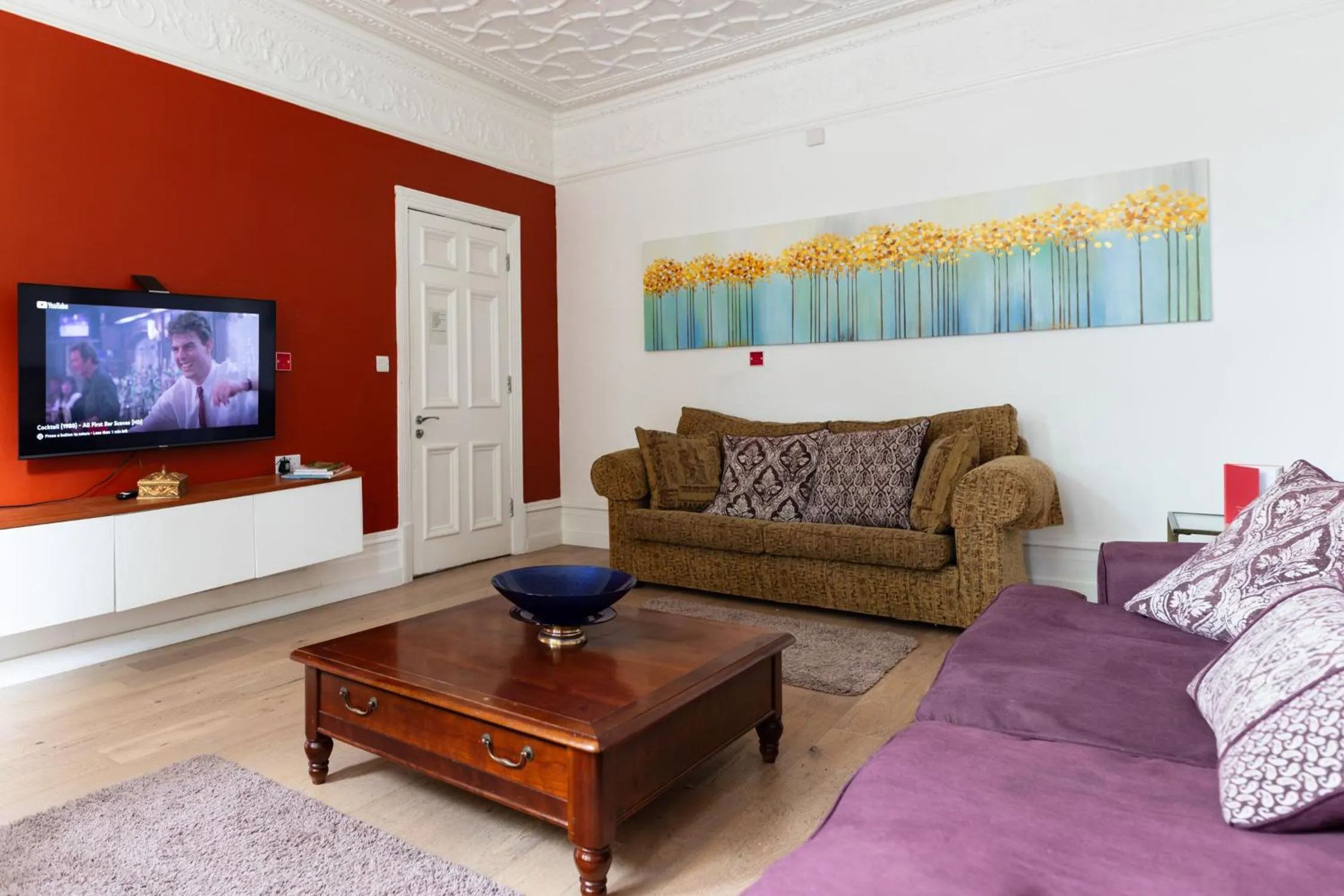 TV and multimedia in EBS London Stay