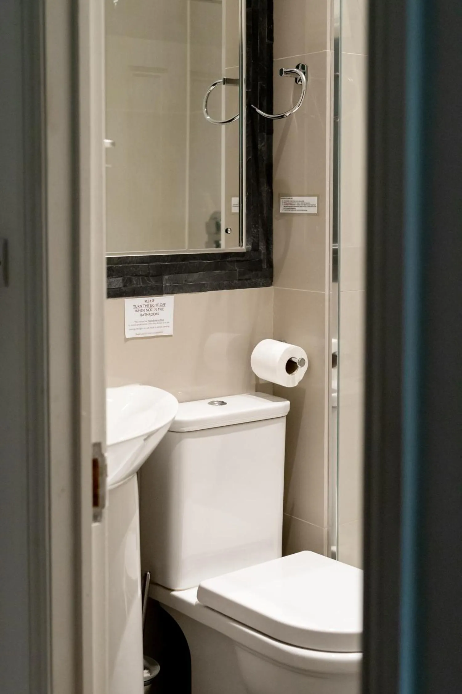 Toilet in EBS London Stay