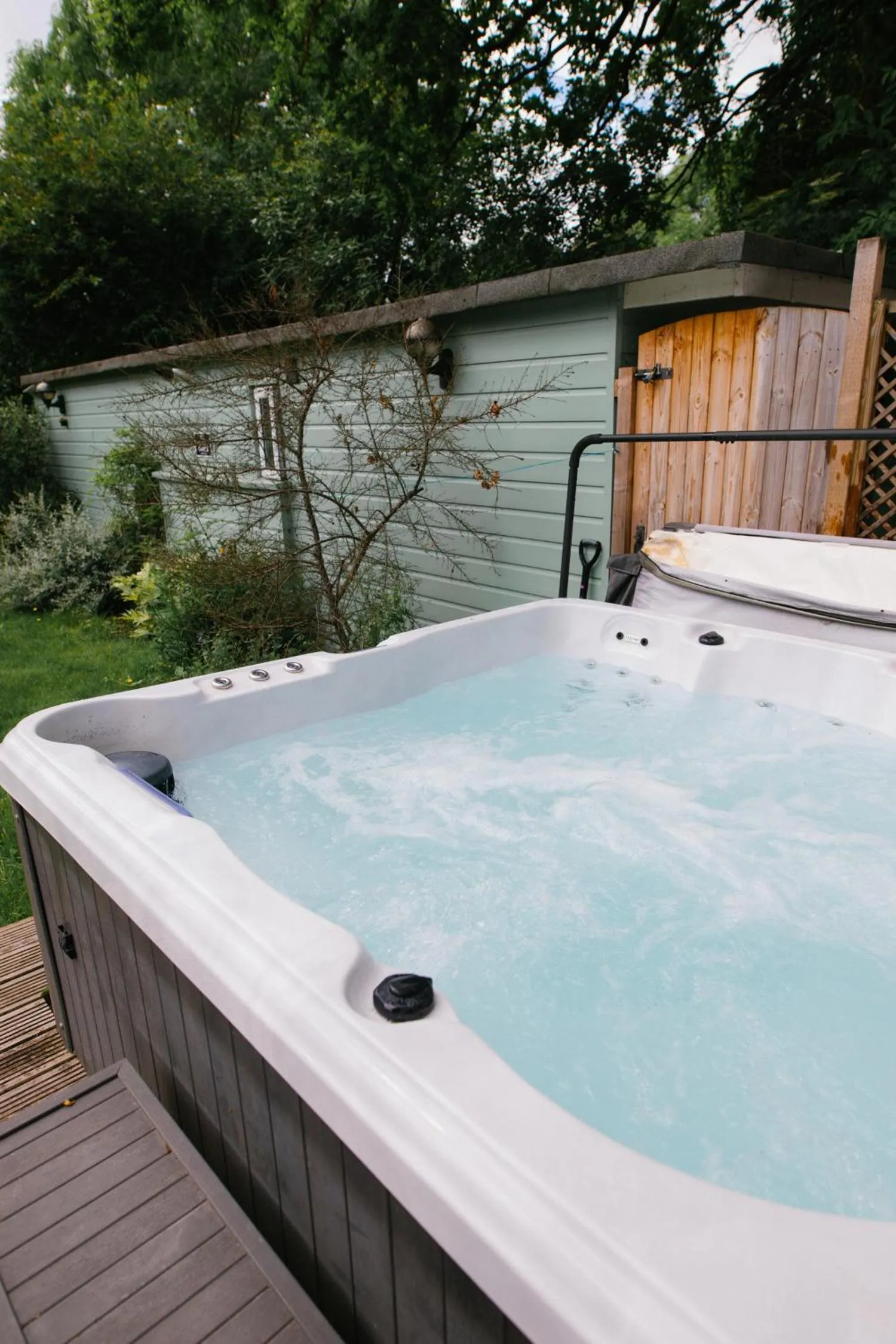 Hot Tub in EBS London Stay