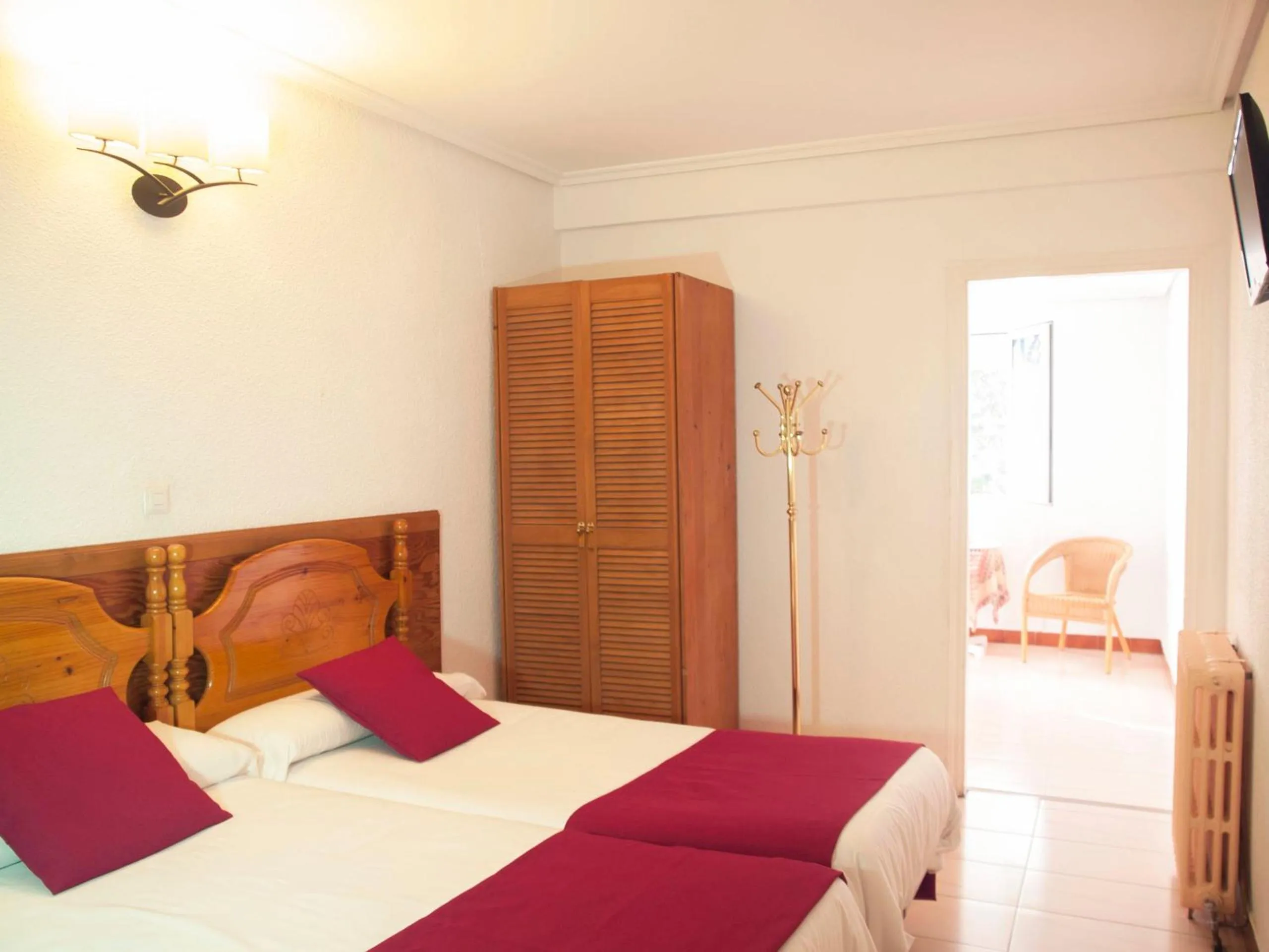 Photo of the whole room, Bed in Dato 2