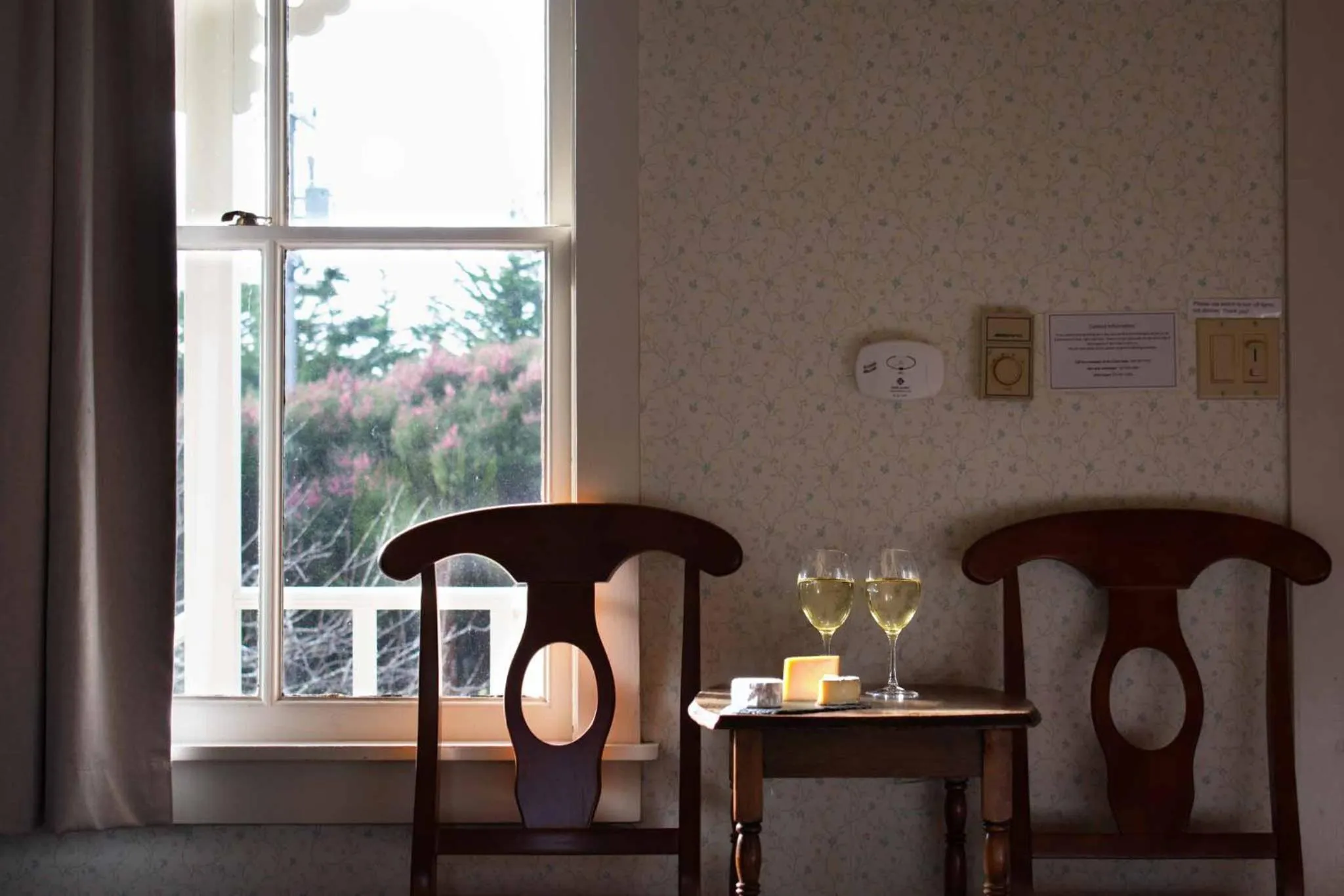 Food in Dennen's Victorian Farmhouse