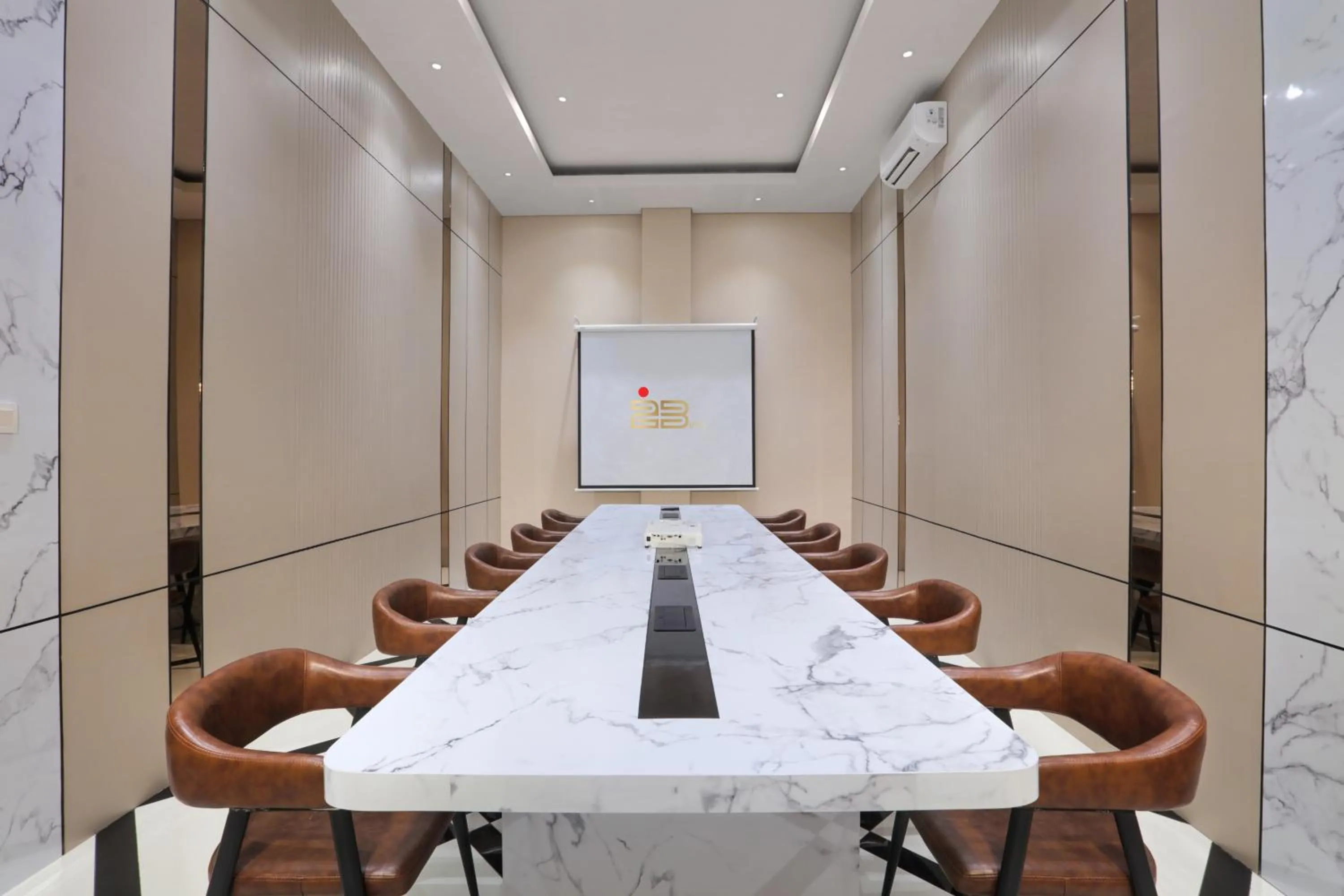 Meeting/conference room in IB23 Inn Boutique Hotel