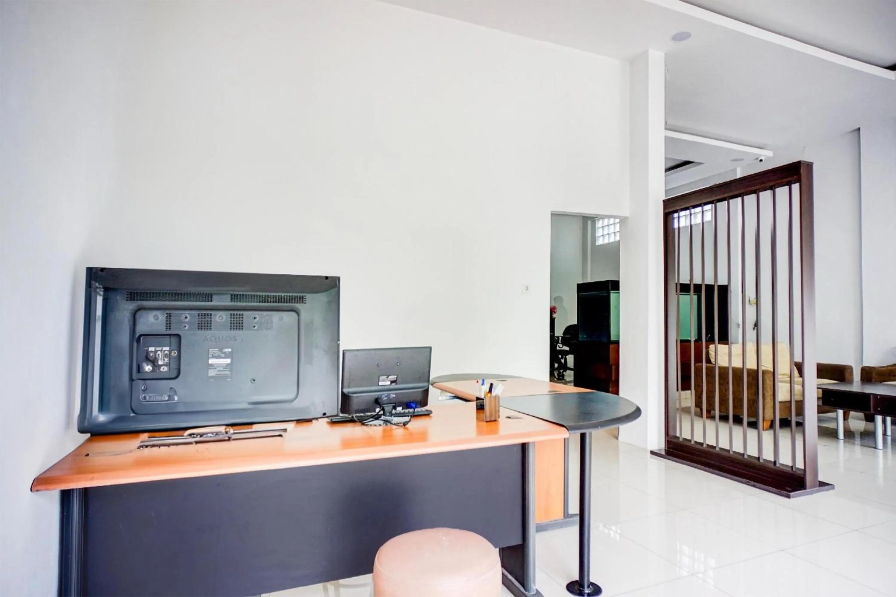 Lobby or reception in Collection O Almasarra Residence Near Ring Road Medan