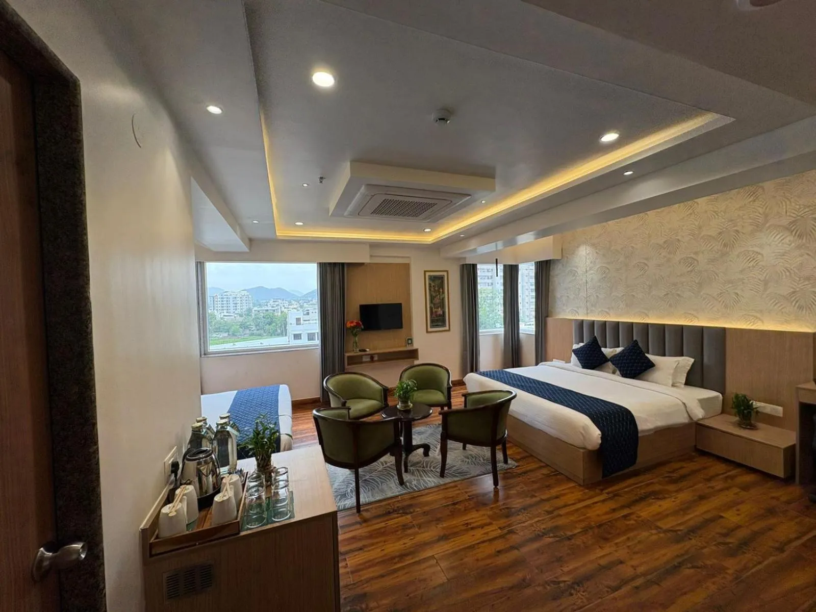 Seating area, Bed in Sinclairs Udaipur