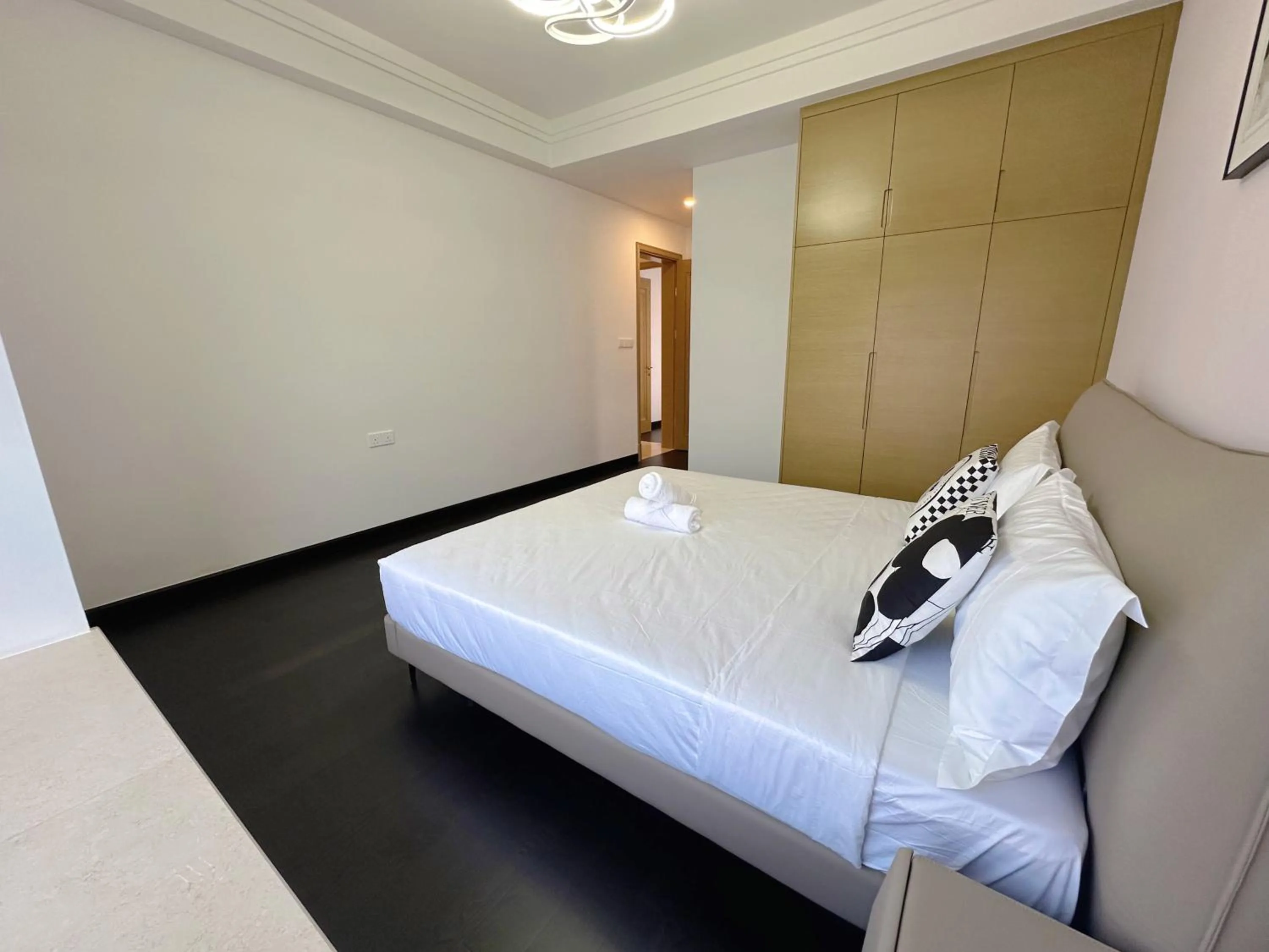 Bed in R&F Princess Cove Superior Homestay Nearby CIQ By Han Lin Sojourn