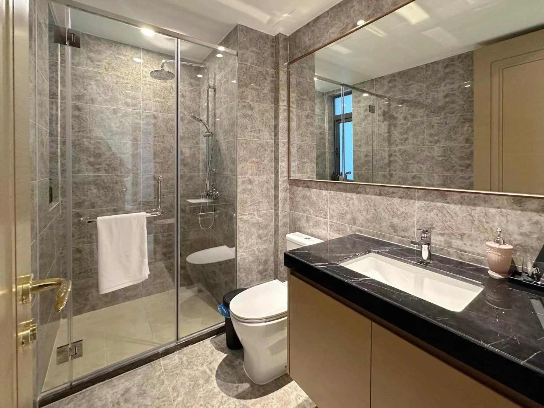 R&F Princess Cove Superior Homestay Nearby CIQ By Han Lin Sojourn