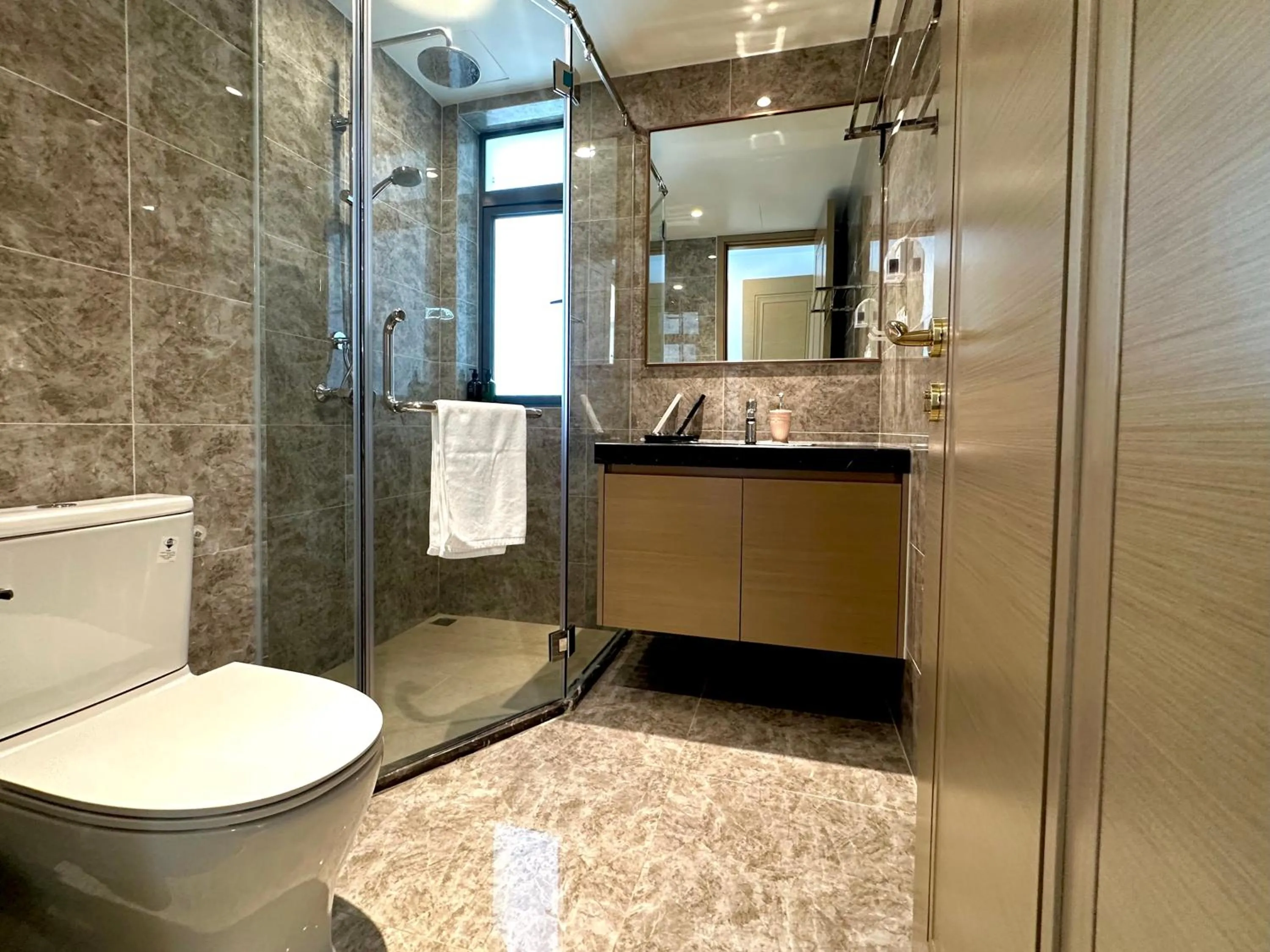 Bathroom in R&F Princess Cove Superior Homestay Nearby CIQ By Han Lin Sojourn