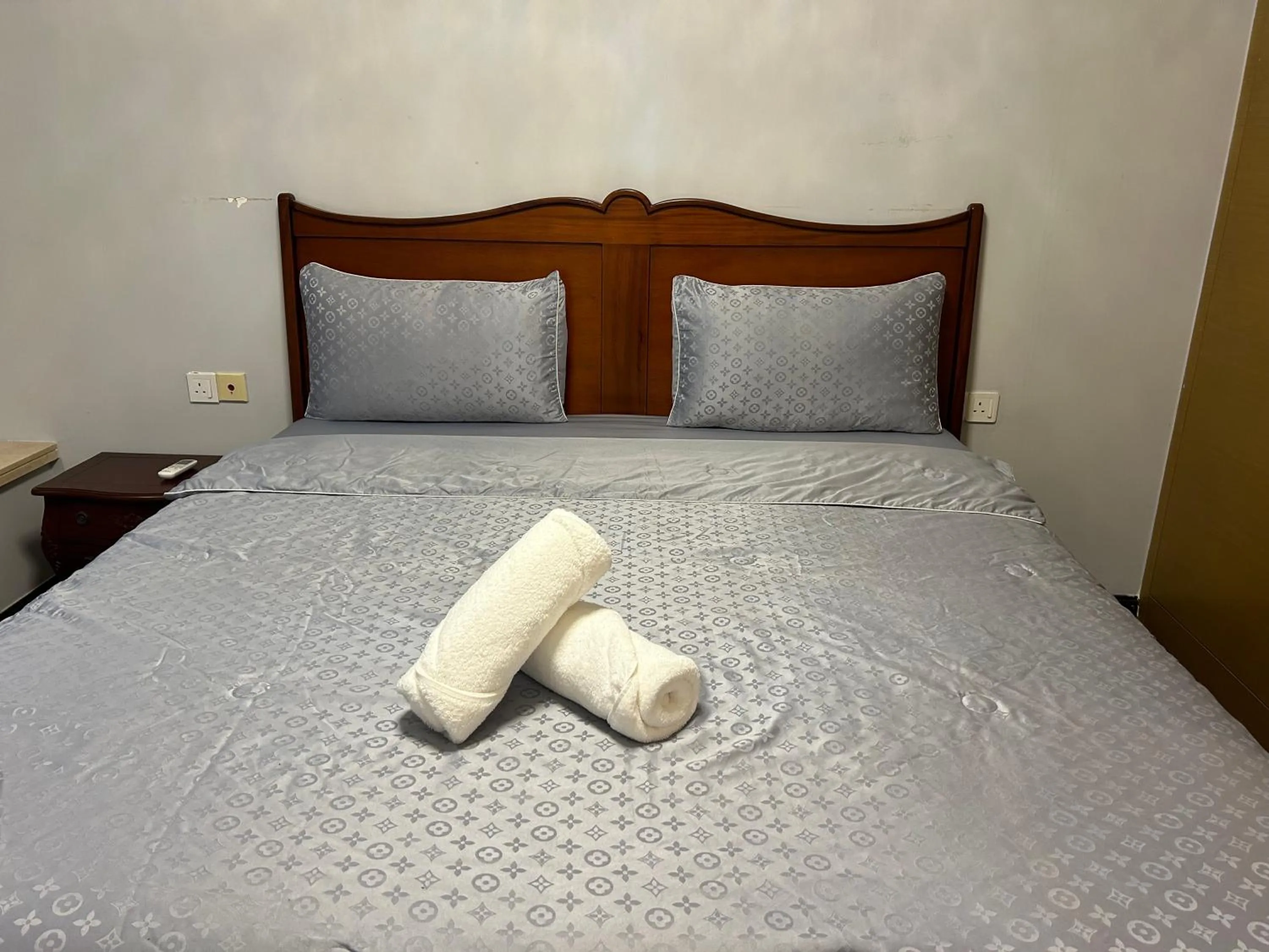 Bed in R&F Princess Cove Superior Homestay Nearby CIQ By Han Lin Sojourn