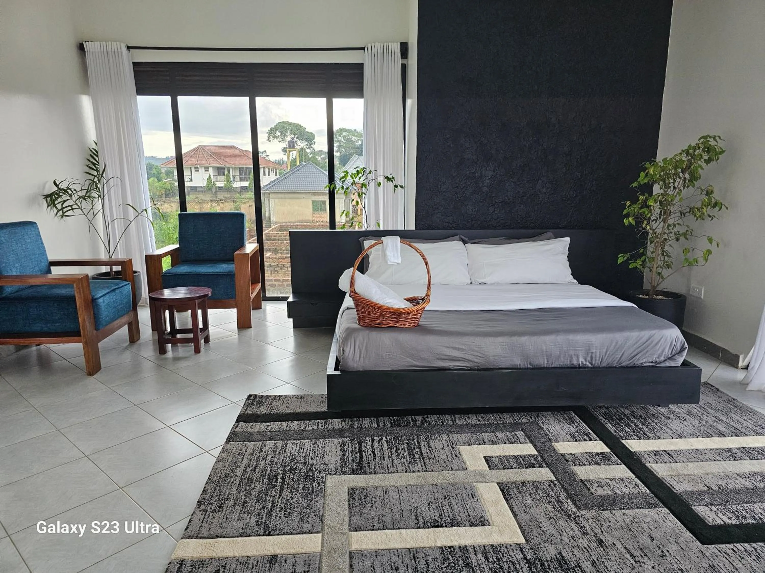 Bed in Muguet by the Ibiscot