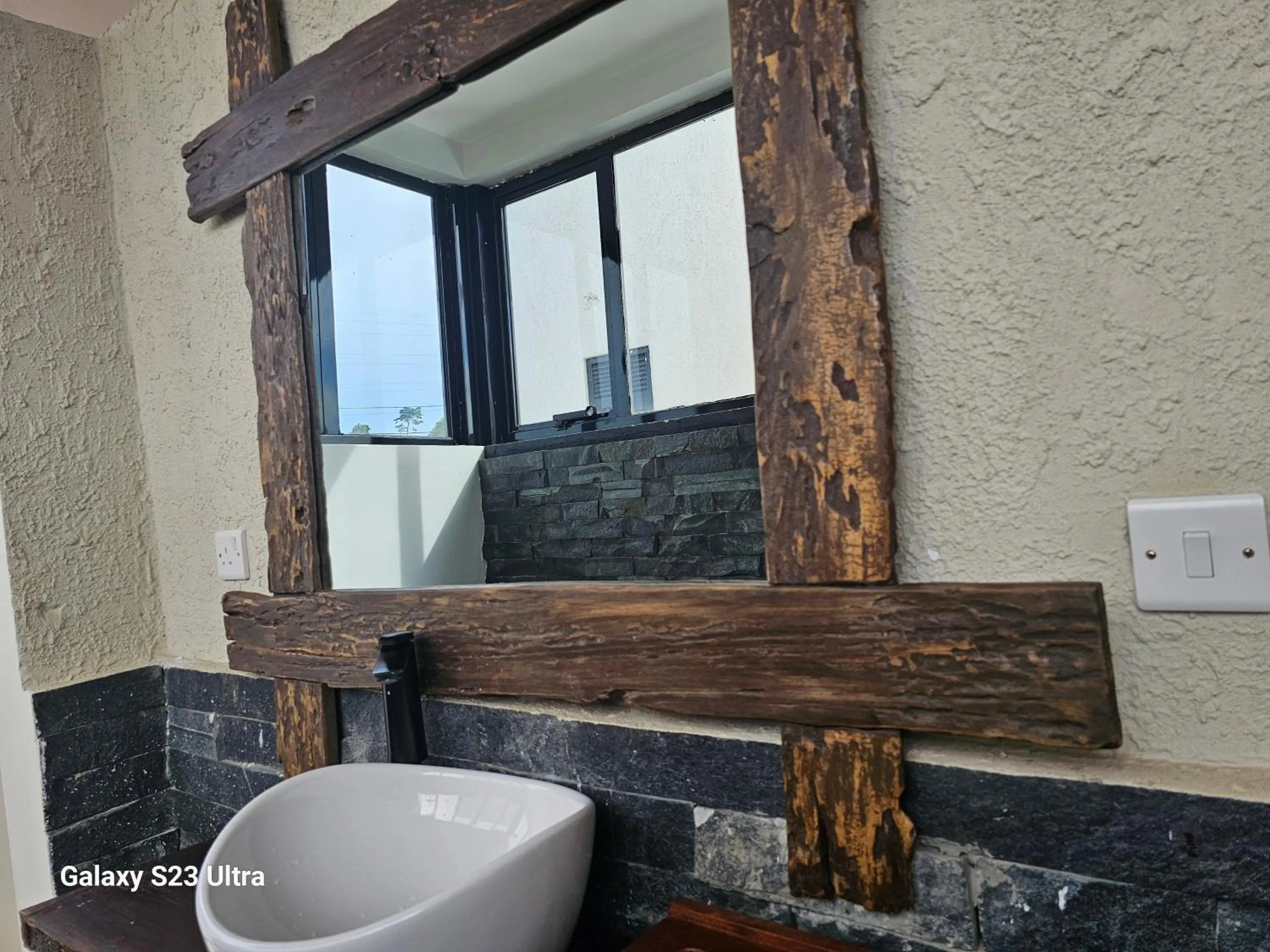 Toilet in Muguet by the Ibiscot