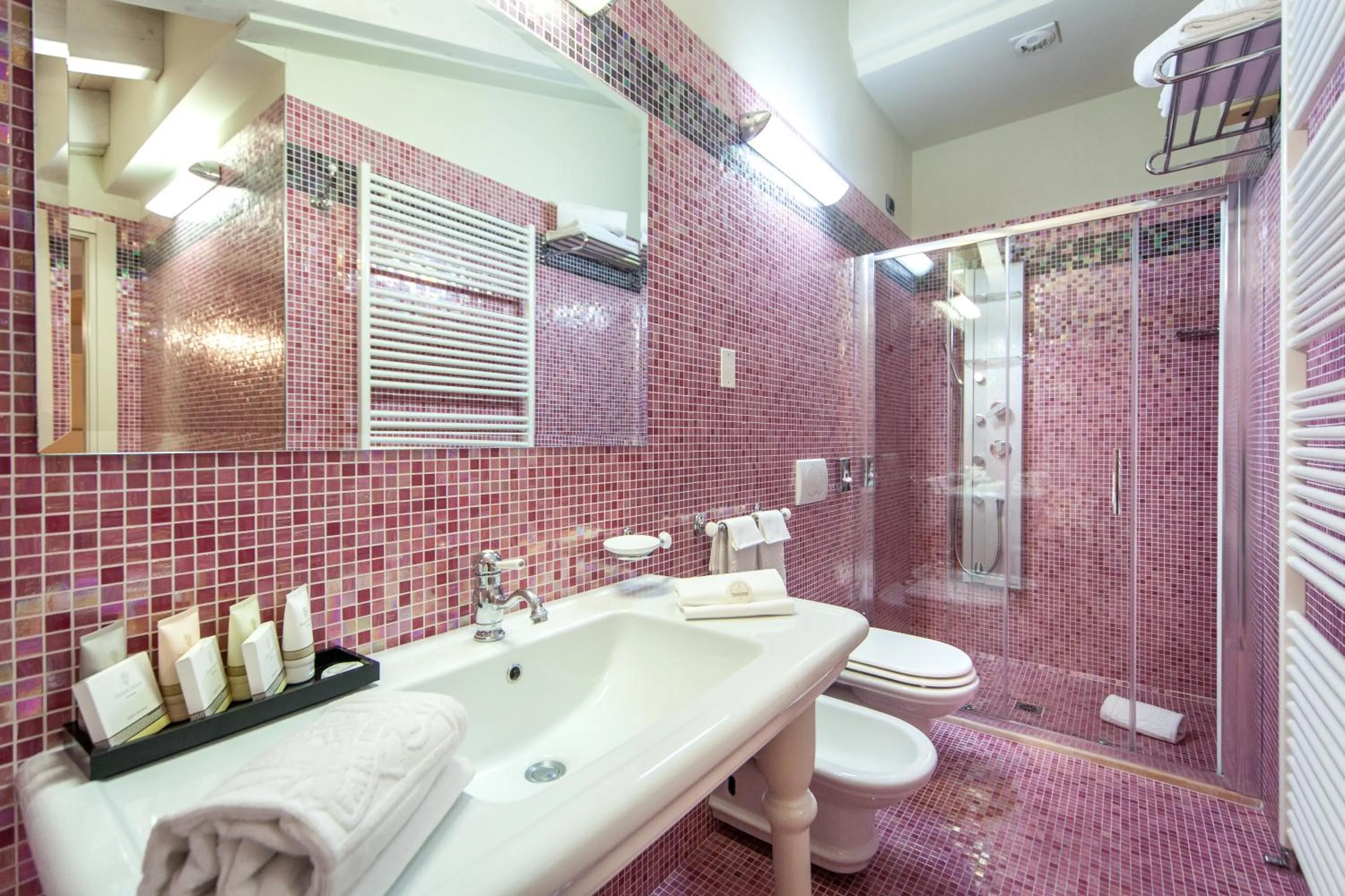 Bathroom in Palace Hotel