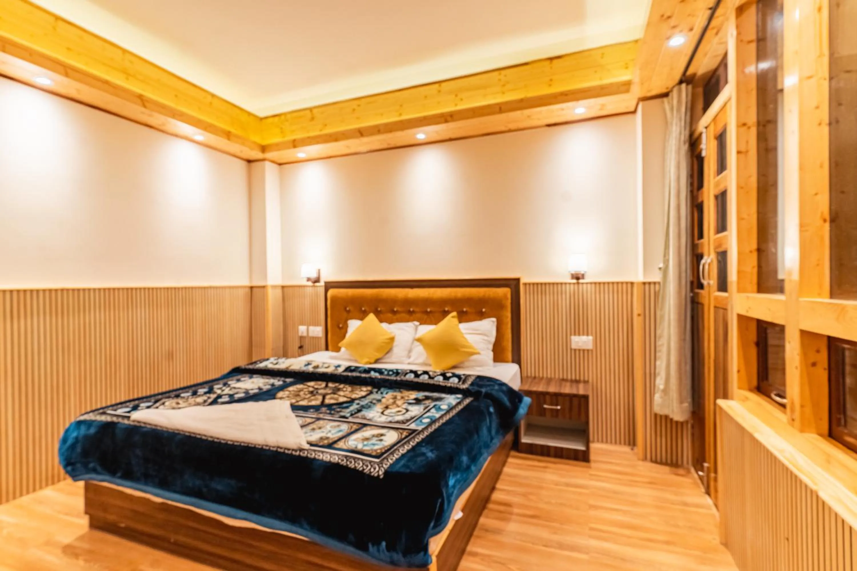 Bedroom, Bed in The Golden Retreat Hotel in Pelling