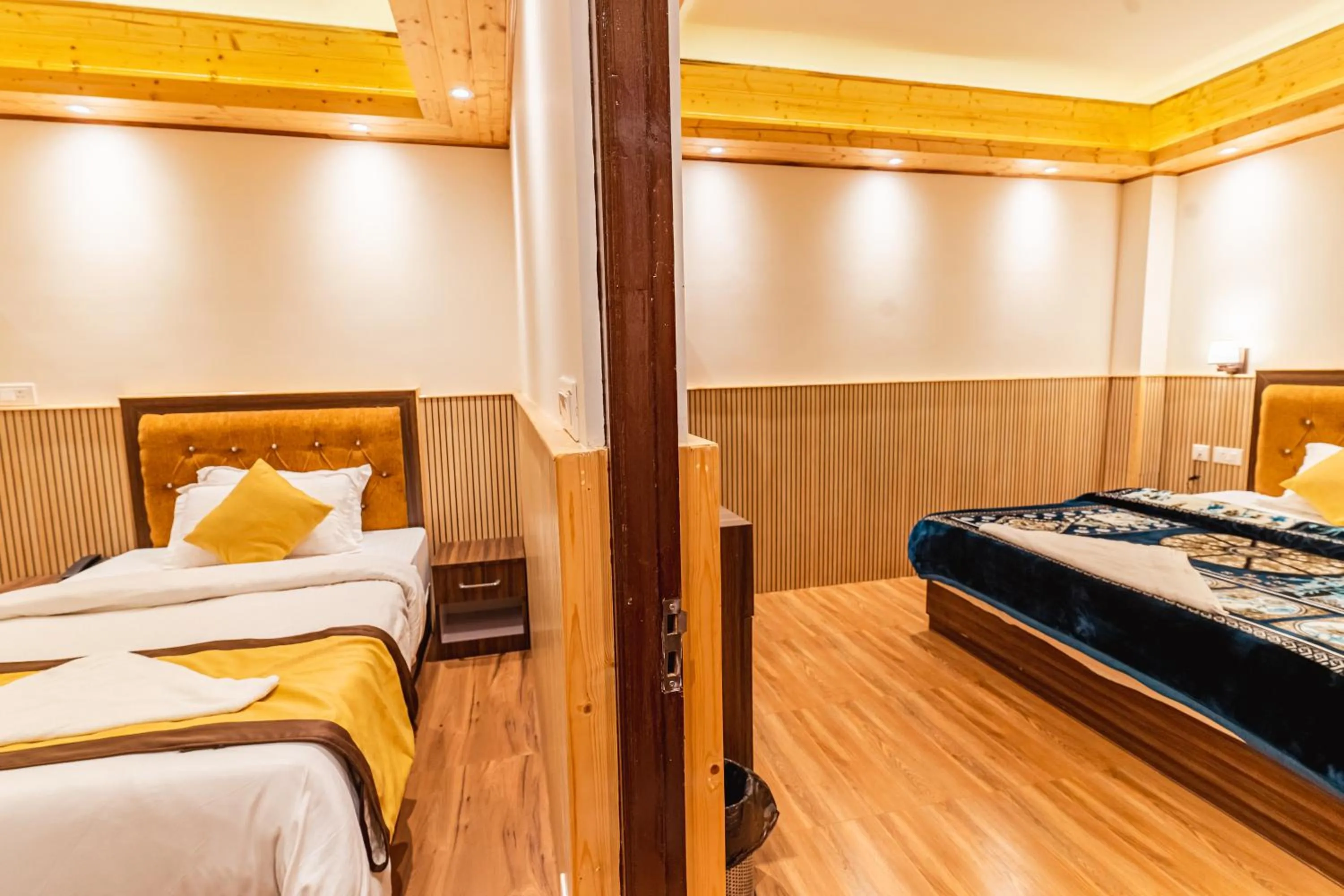 Bedroom, Bed in The Golden Retreat Hotel in Pelling