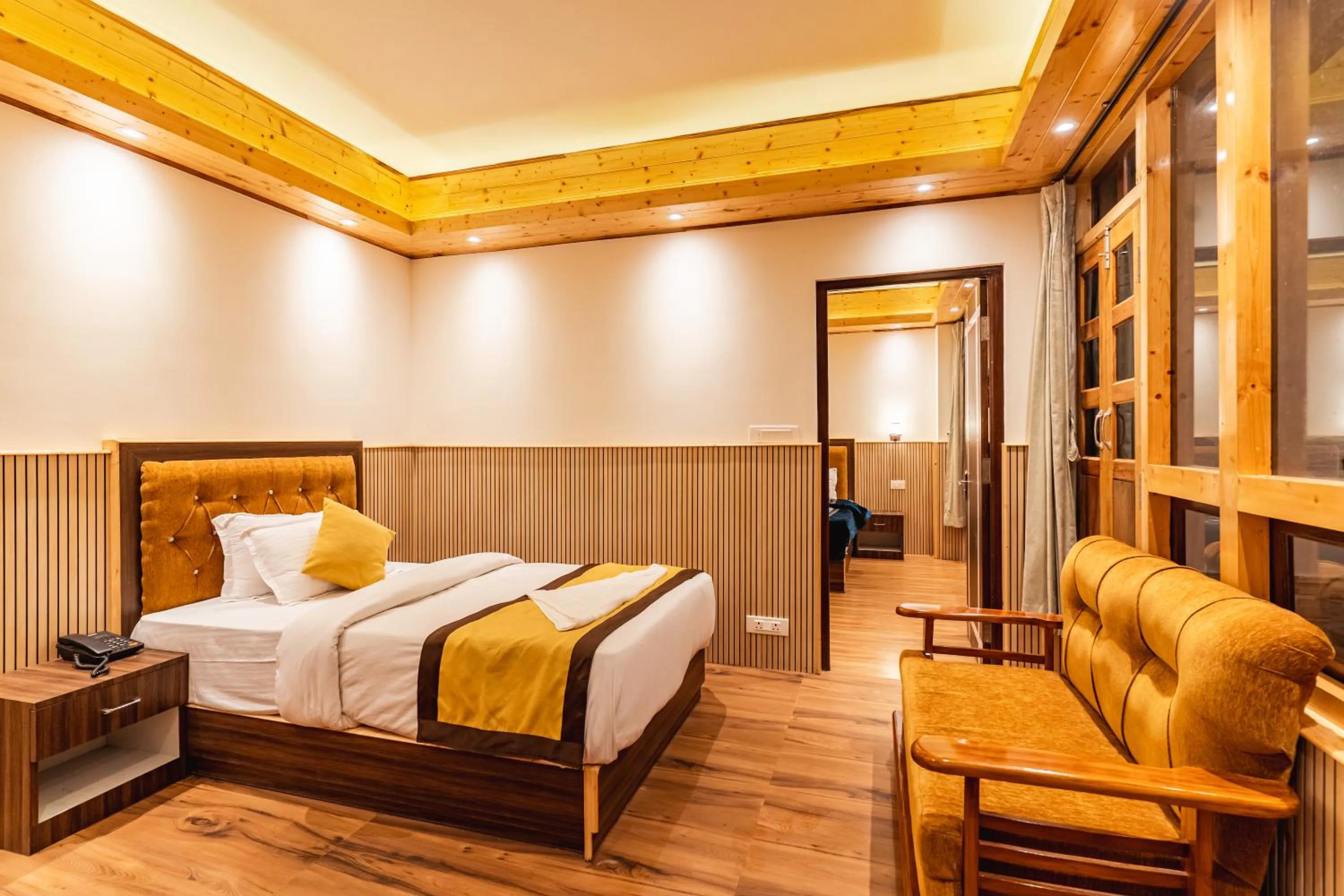 Bedroom, Bed in The Golden Retreat Hotel in Pelling