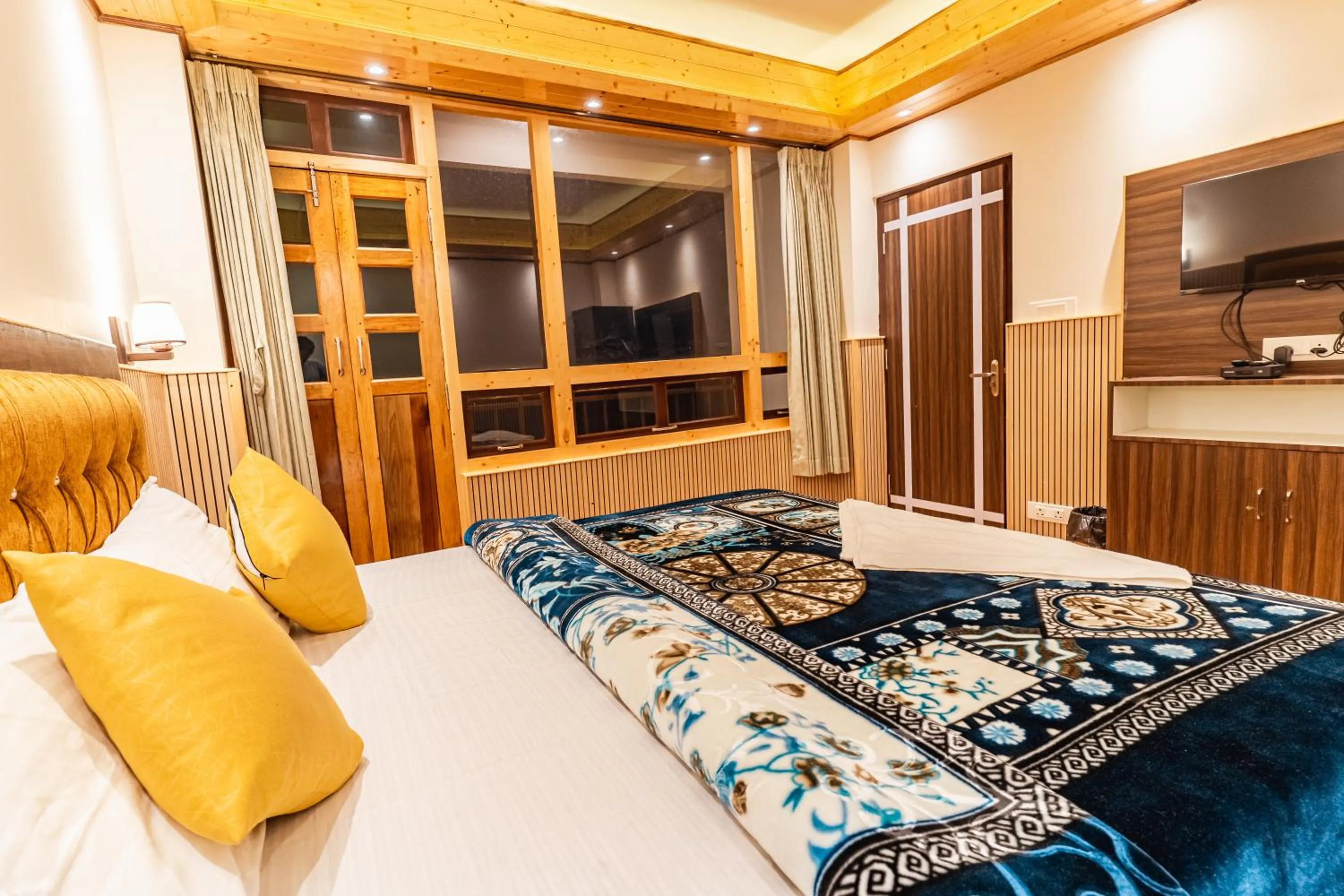 Bedroom, Bed in The Golden Retreat Hotel in Pelling