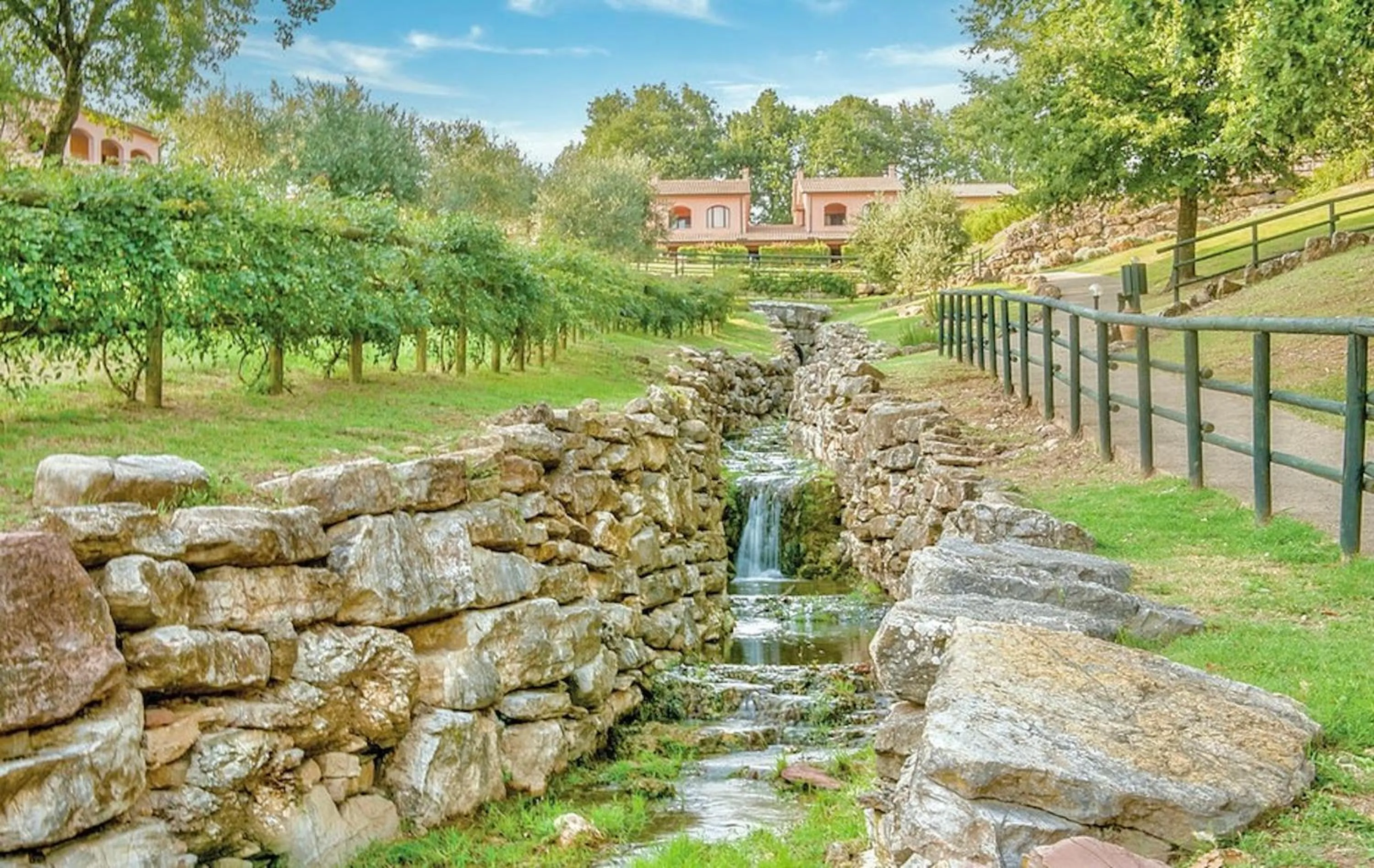 Hot Spring Bath in Residence with swimming-pool and thermal pools in Sorano