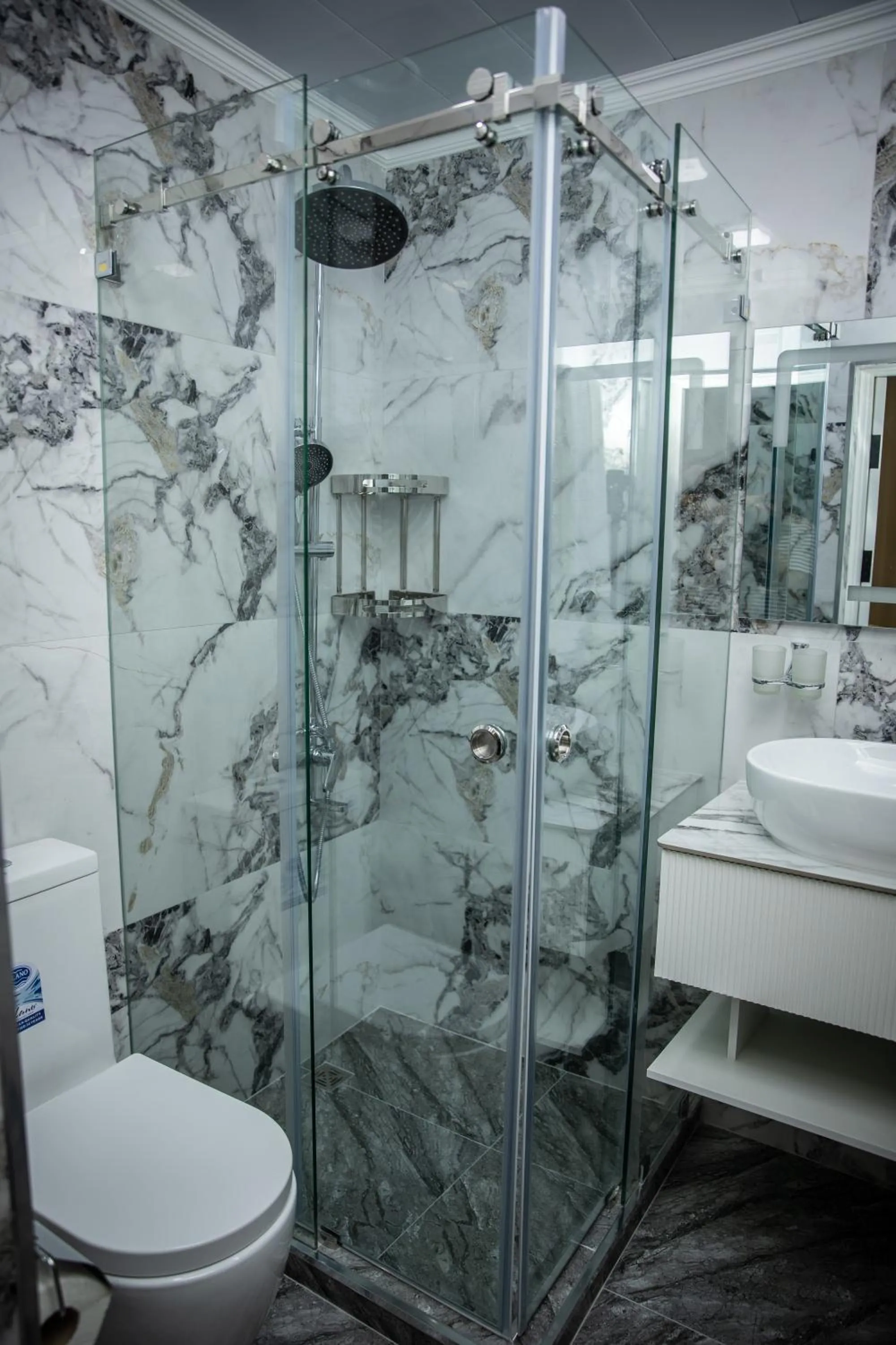 Bathroom in Qadim Hotel