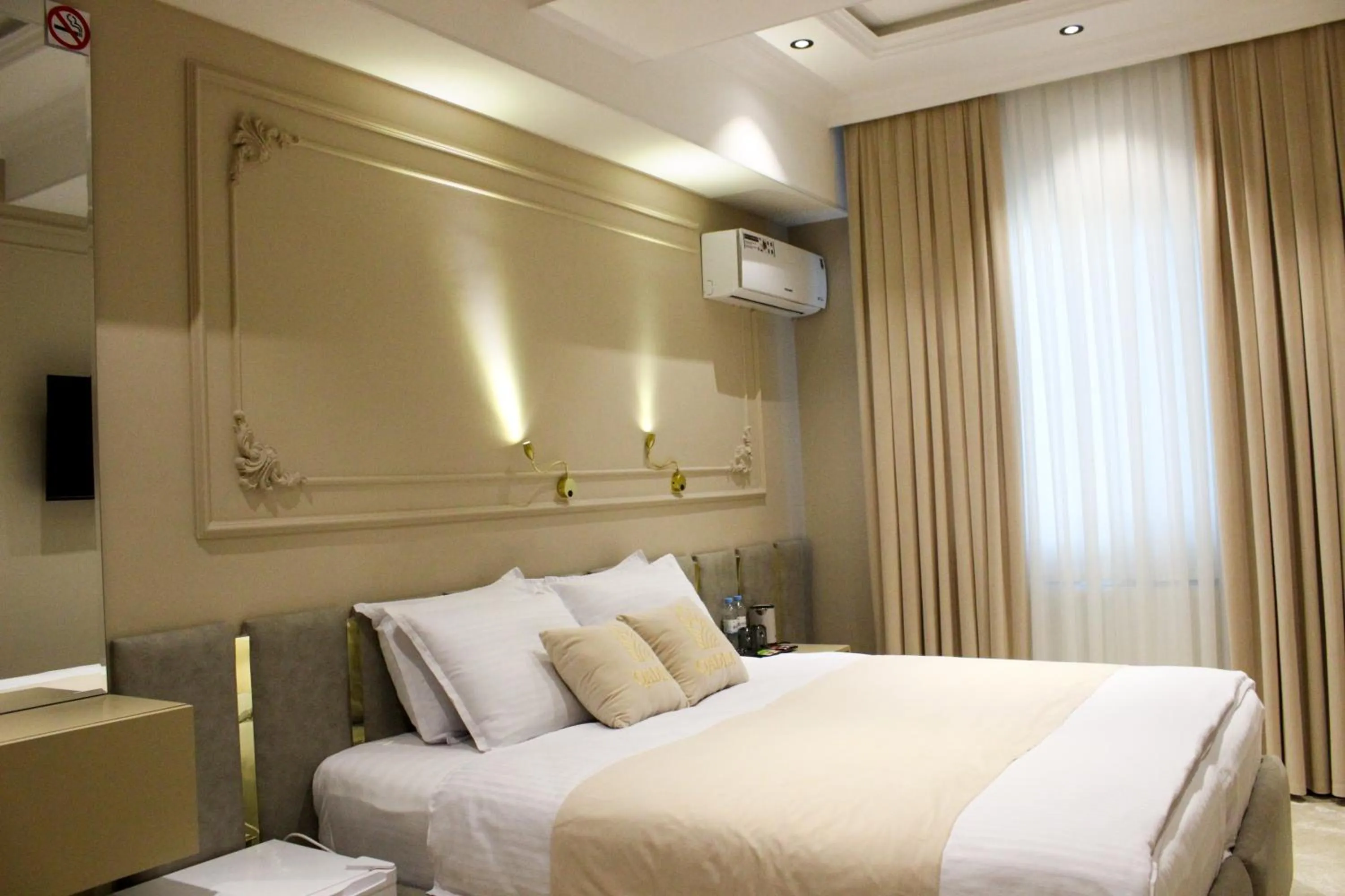 Bedroom, Bed in Qadim Hotel