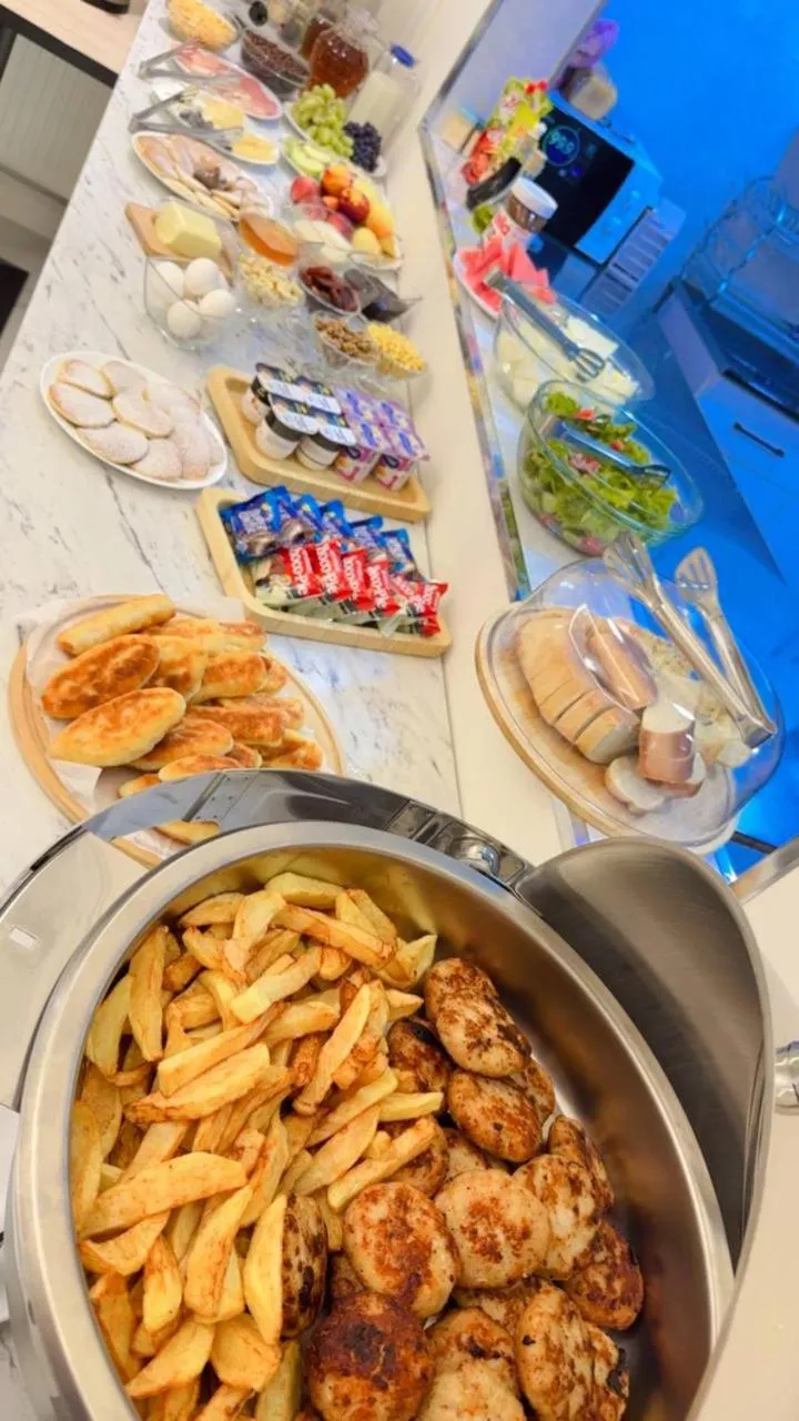 Buffet breakfast in Qadim Hotel