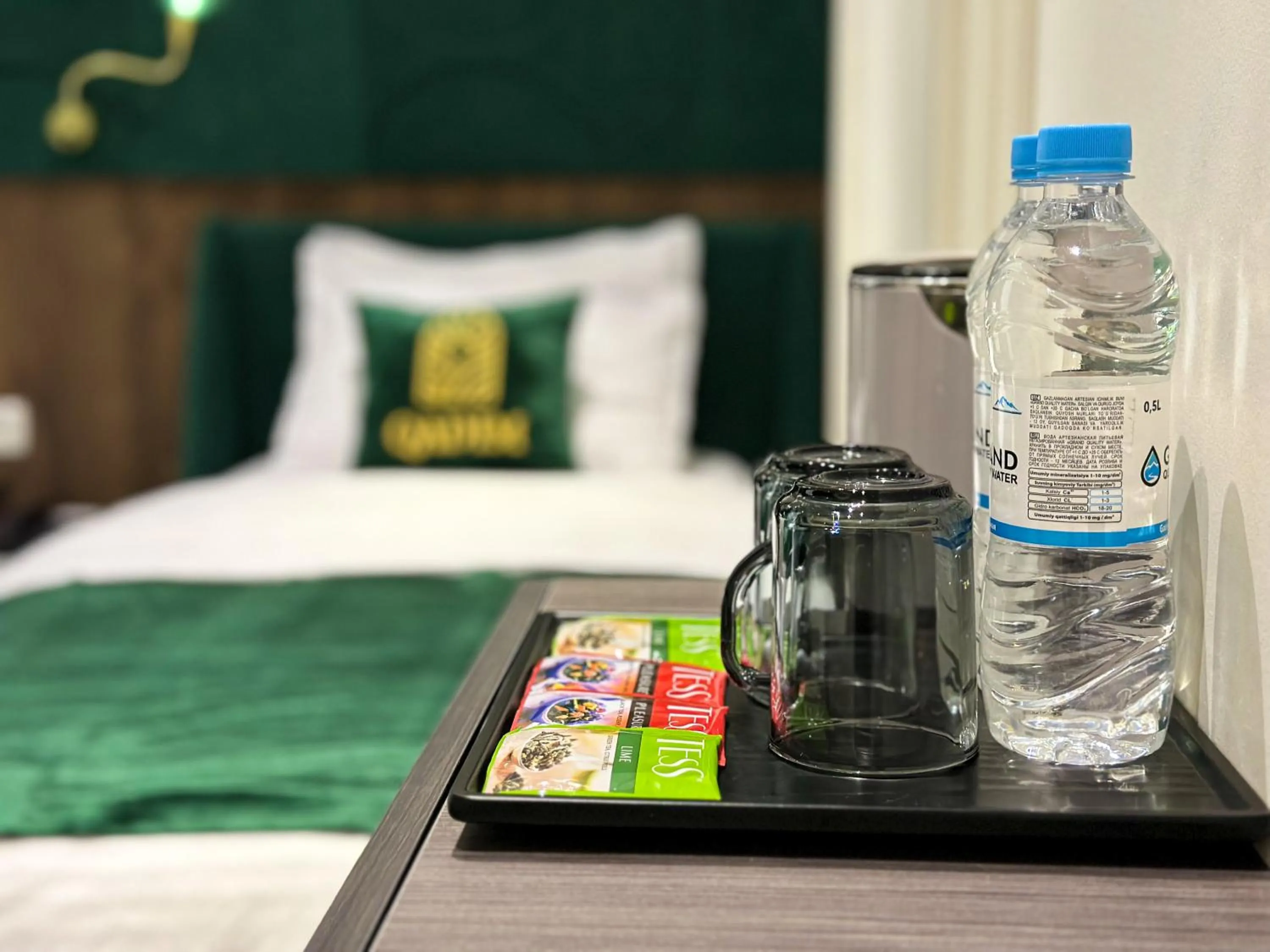 Food and drinks, Bed in Qadim Hotel