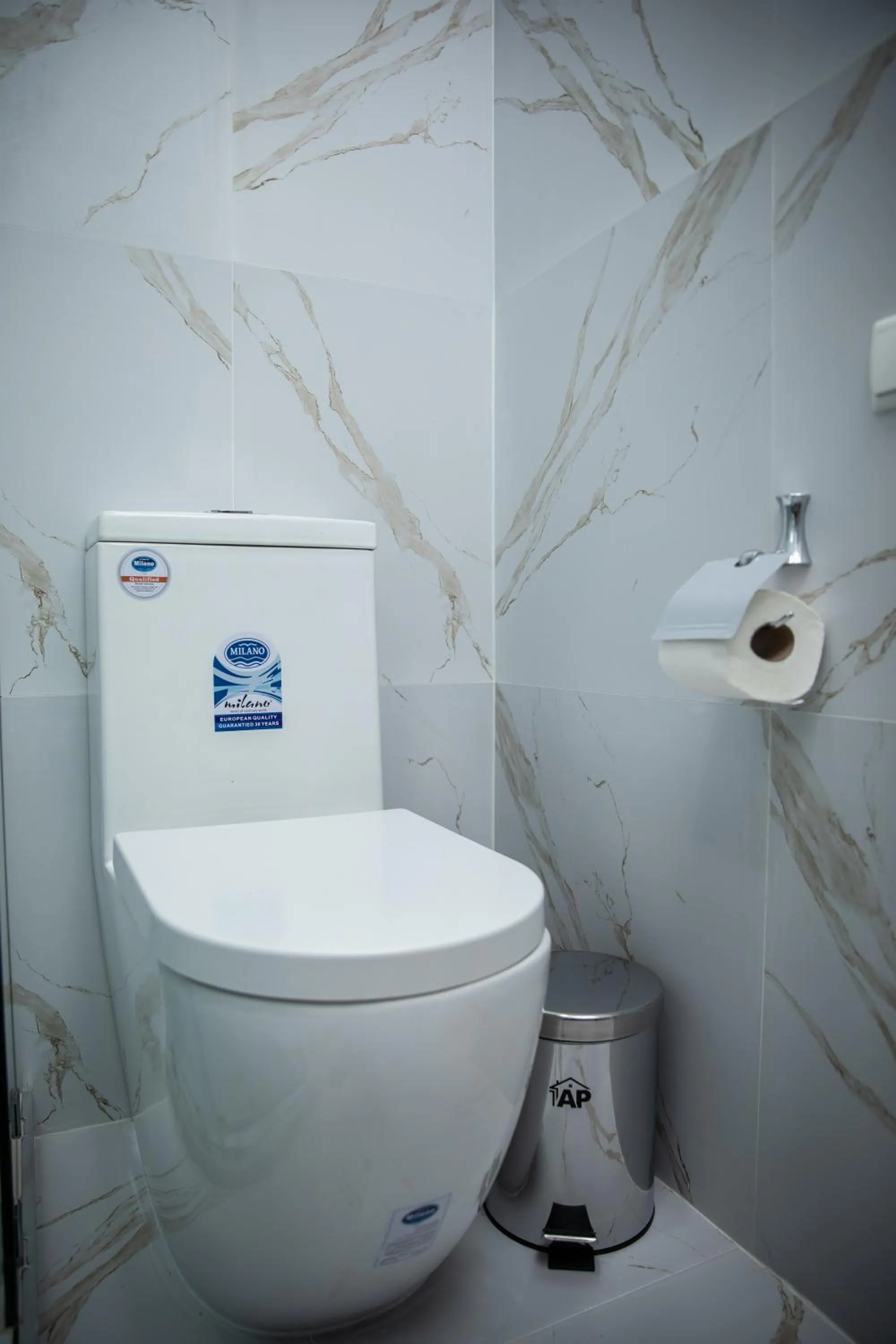 Toilet in Qadim Hotel