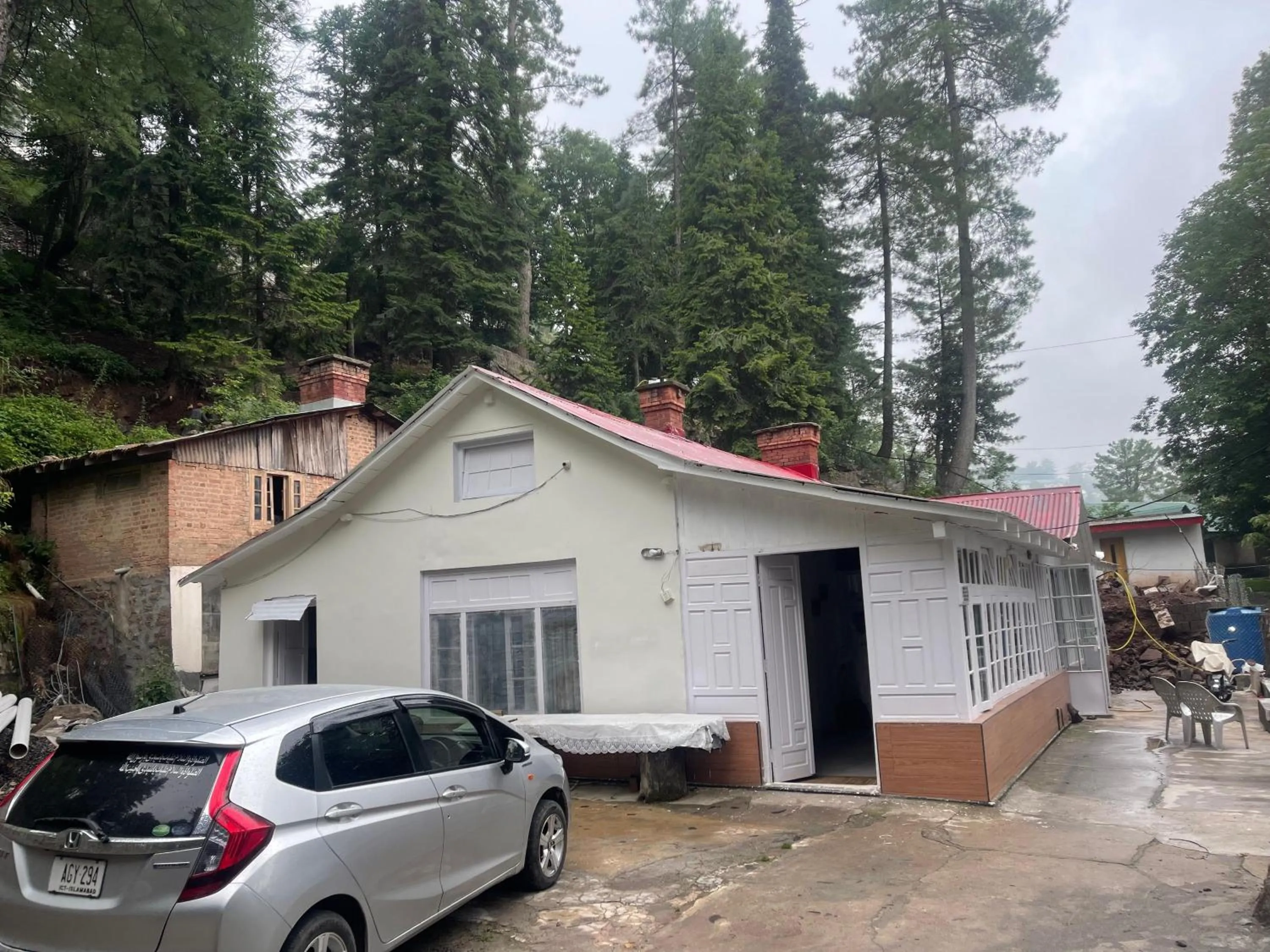 GB Lodges, Murree