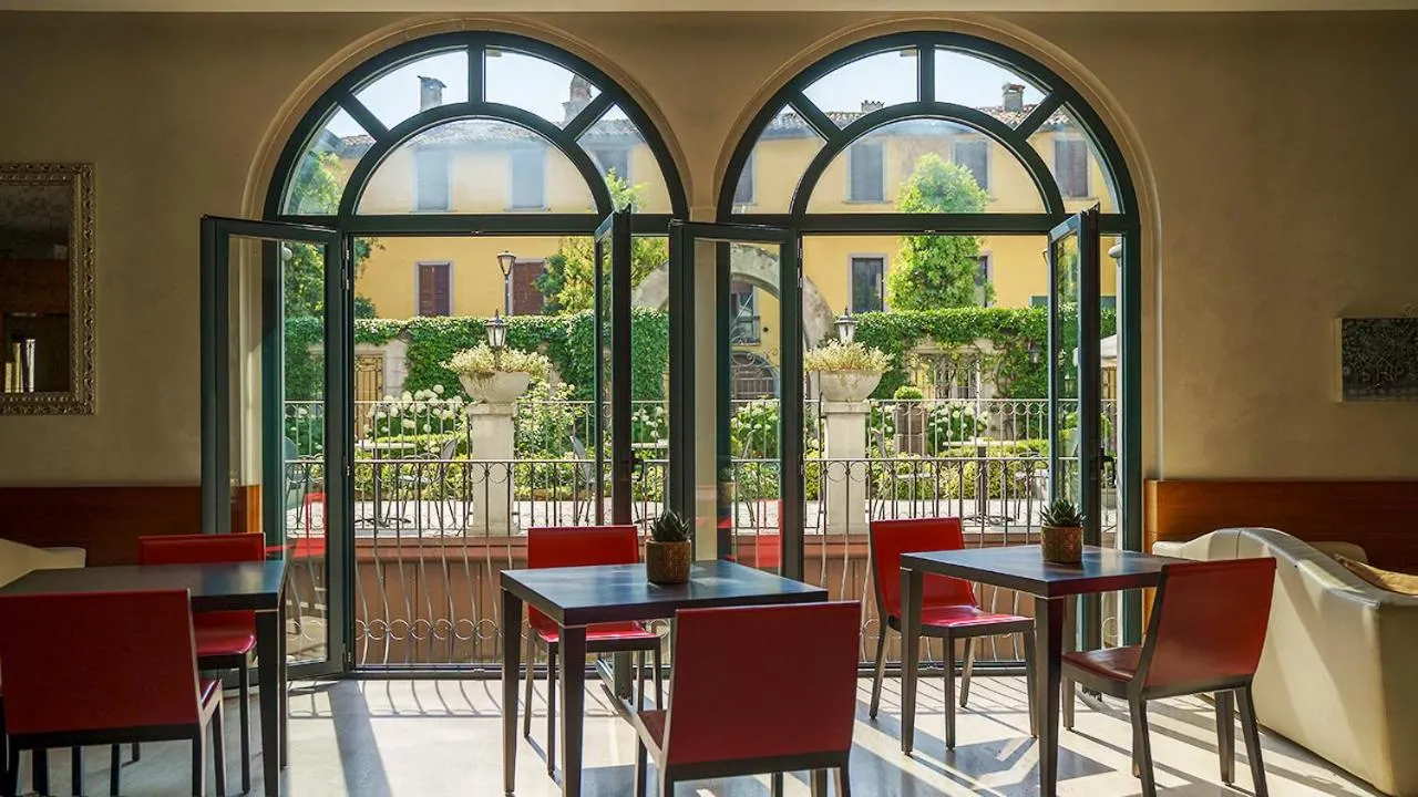 Lounge or bar in Bes Hotel Villa Zoia