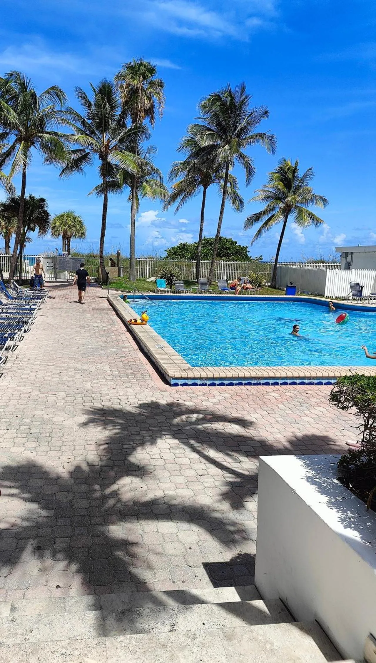 Spring in Oceanfront Studio Miami Beach