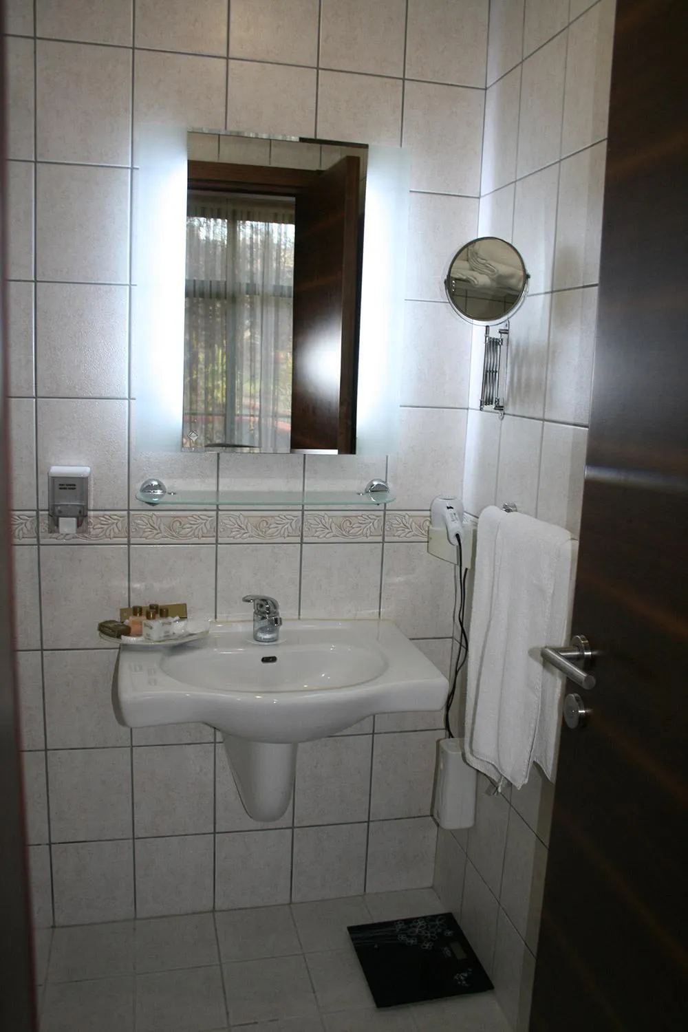 Bathroom in Nysa Hotel